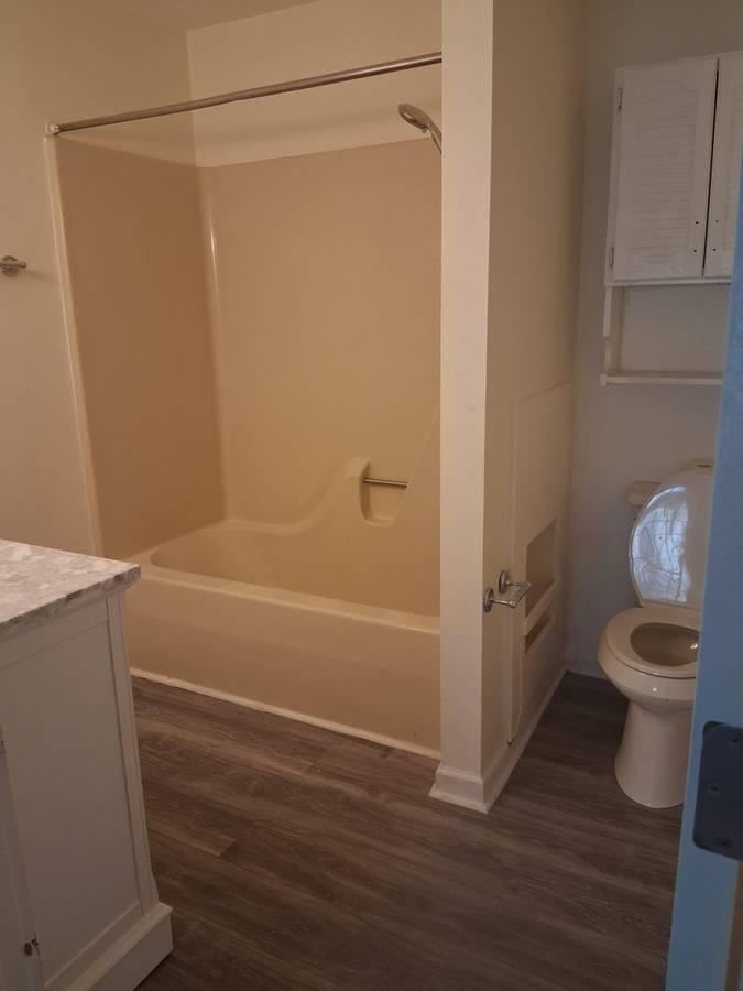 301 Stratford Pl. Property Photo 13