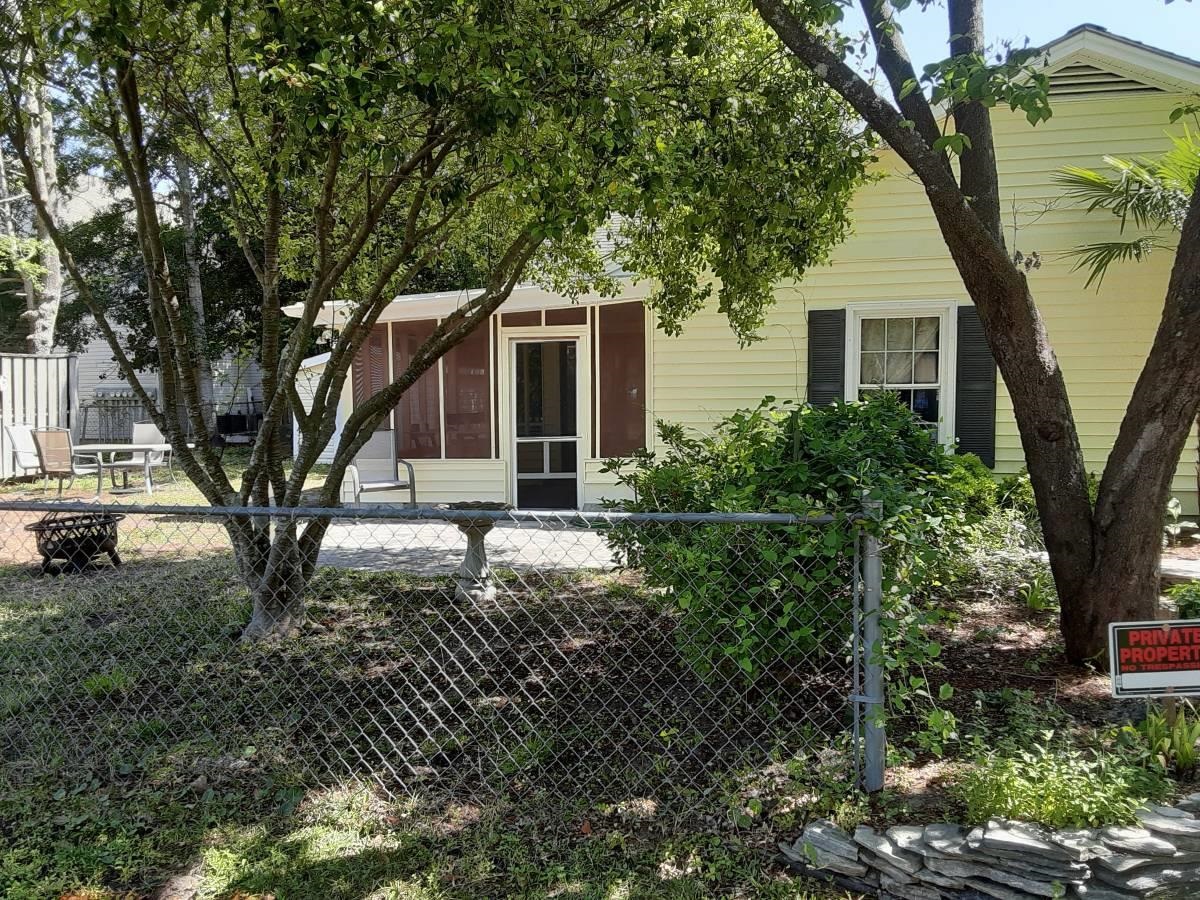 301 Stratford Pl. Property Photo 16