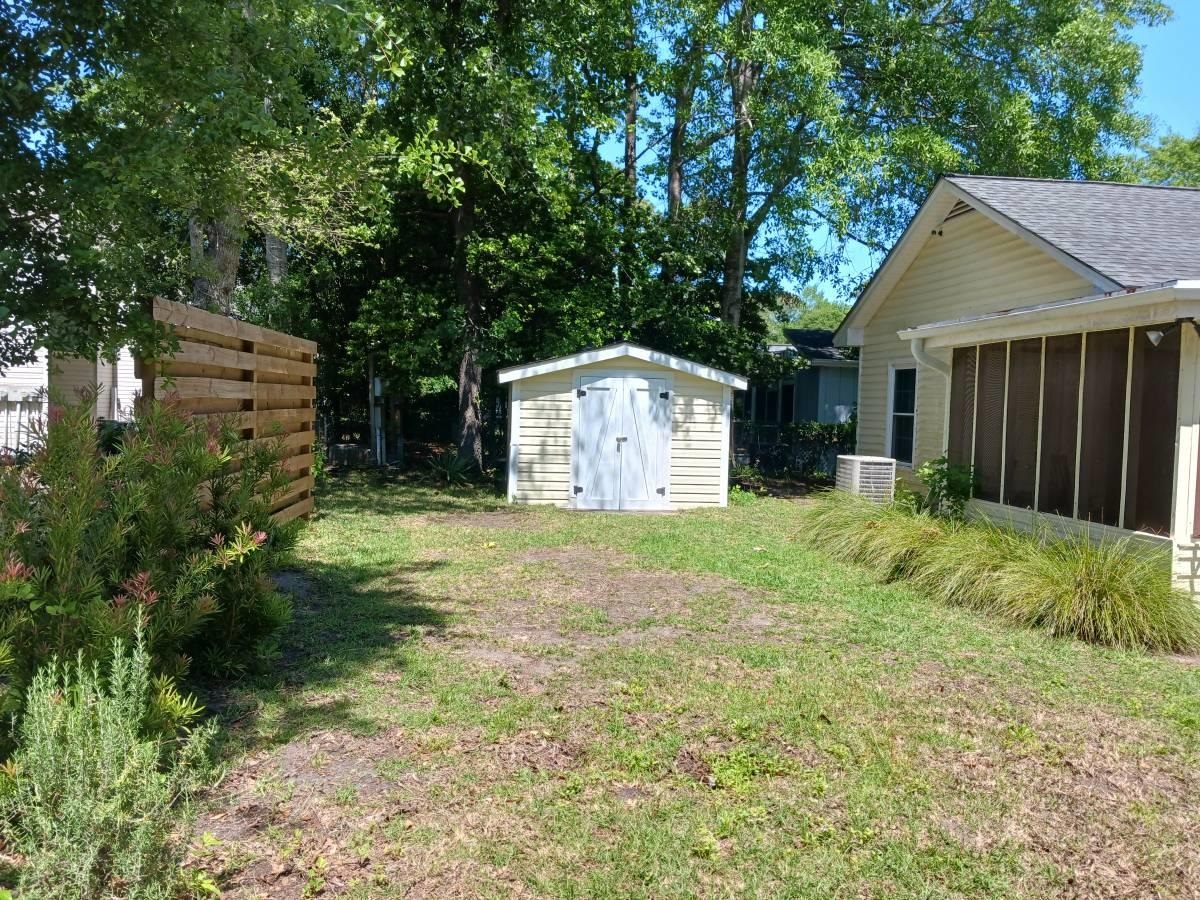 301 Stratford Pl. Property Photo 18