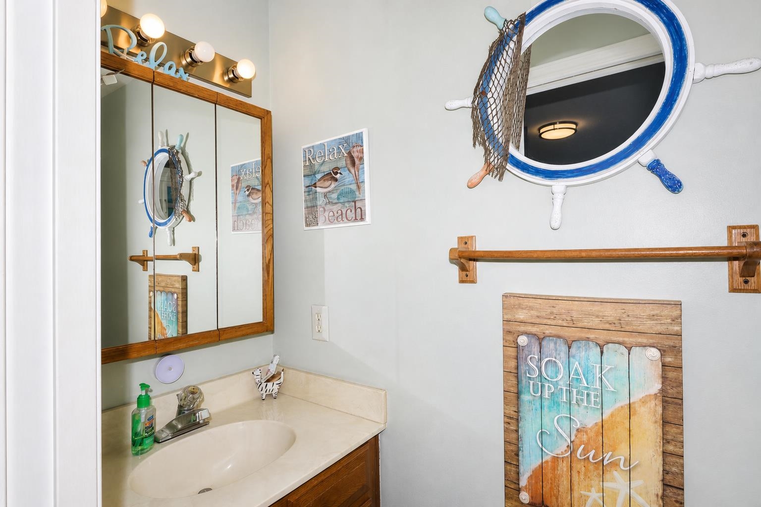 1202 Erin Way Property Photo 18
