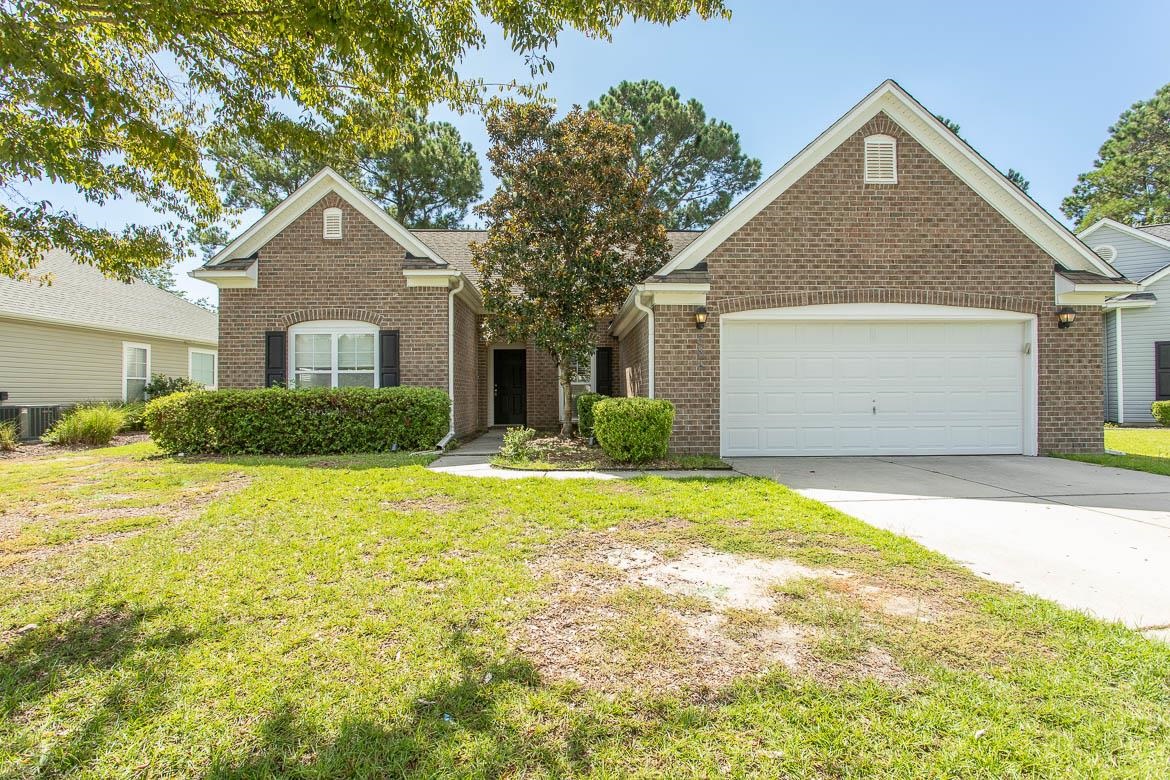 384 Esher Ct. Property Photo 1