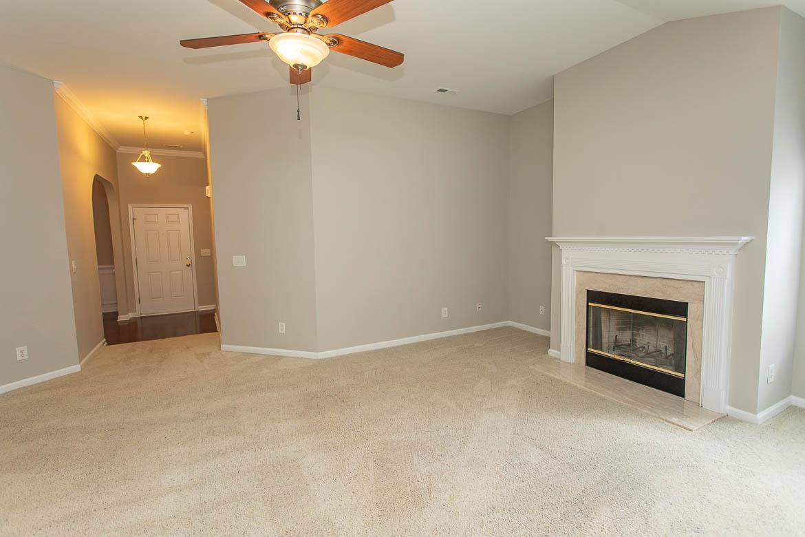 384 Esher Ct. Property Photo 13