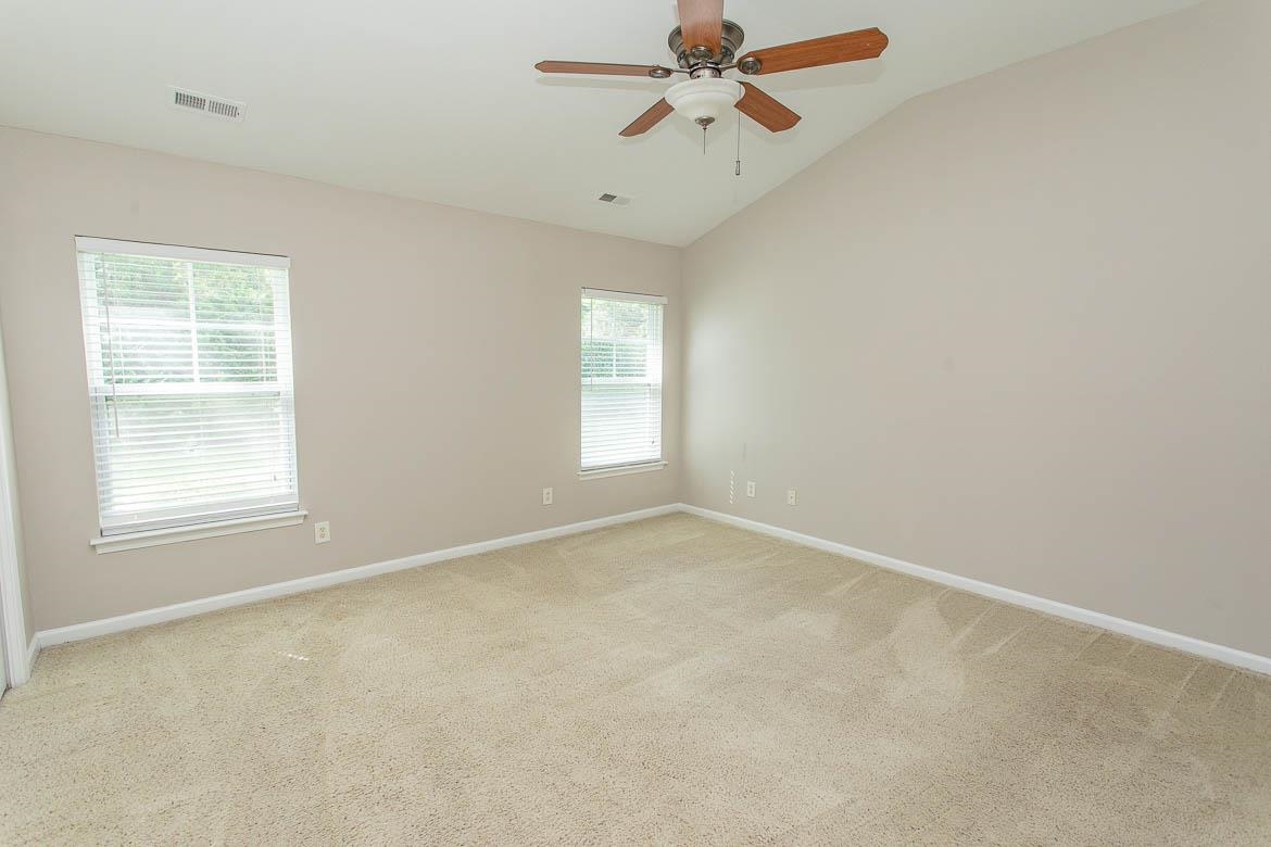 384 Esher Ct. Property Photo 25