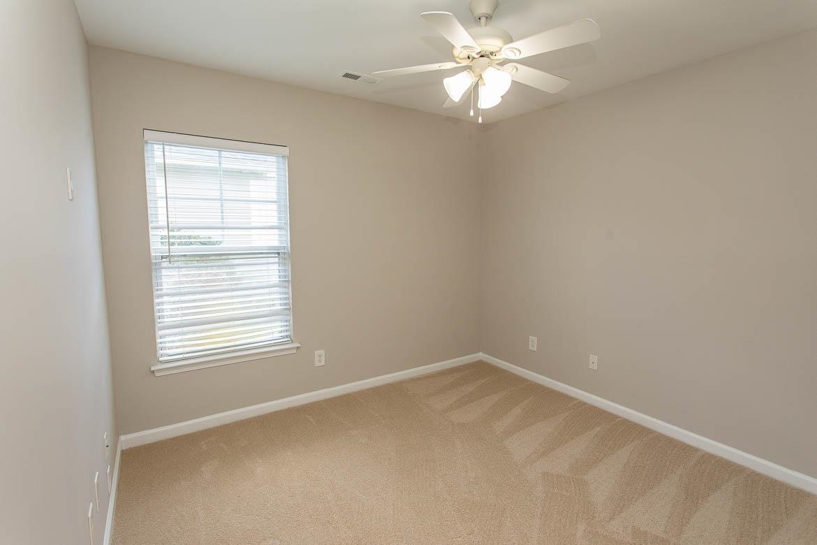 384 Esher Ct. Property Photo 27