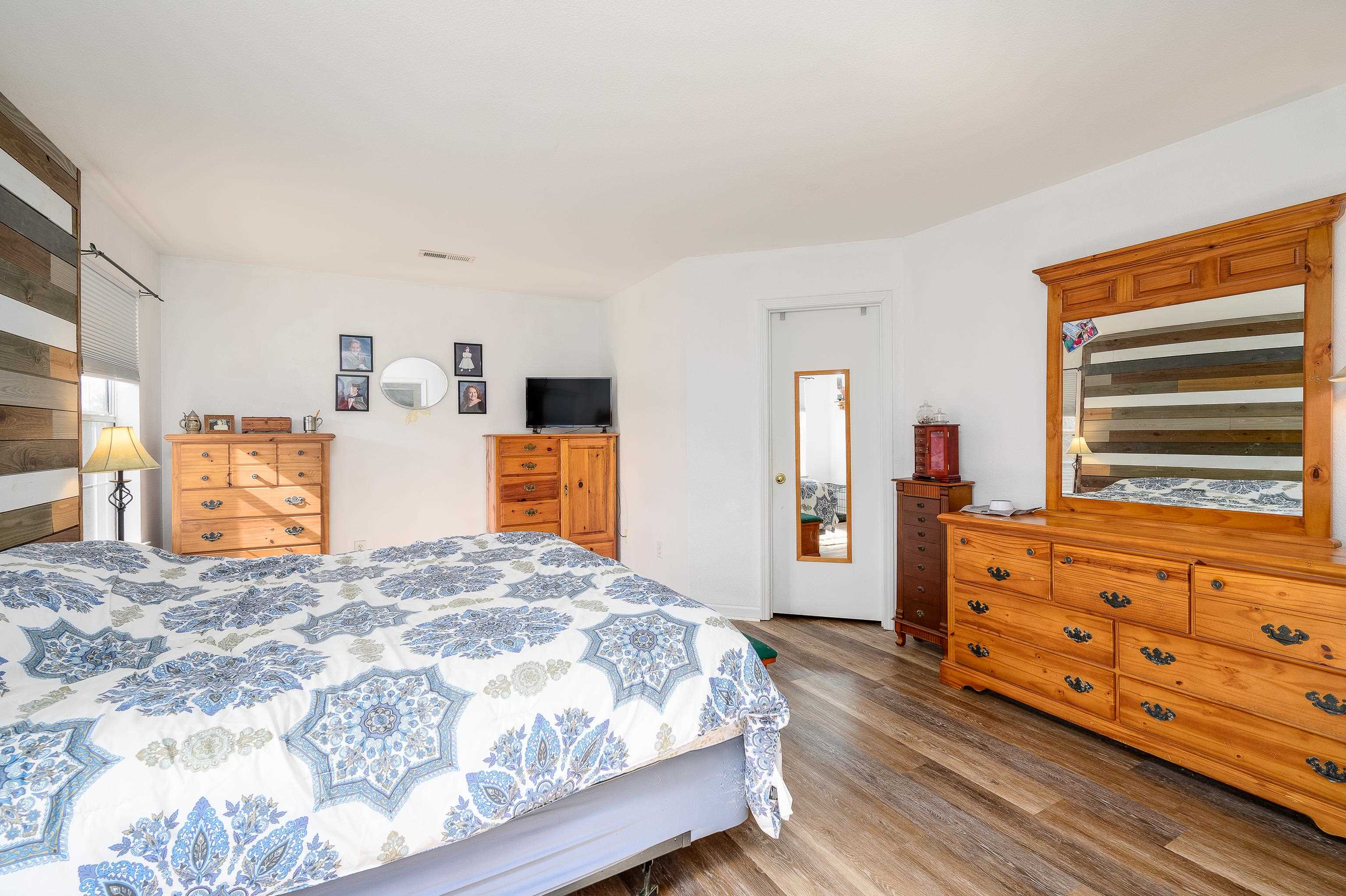 465 Dandelion Ln. Property Photo 17