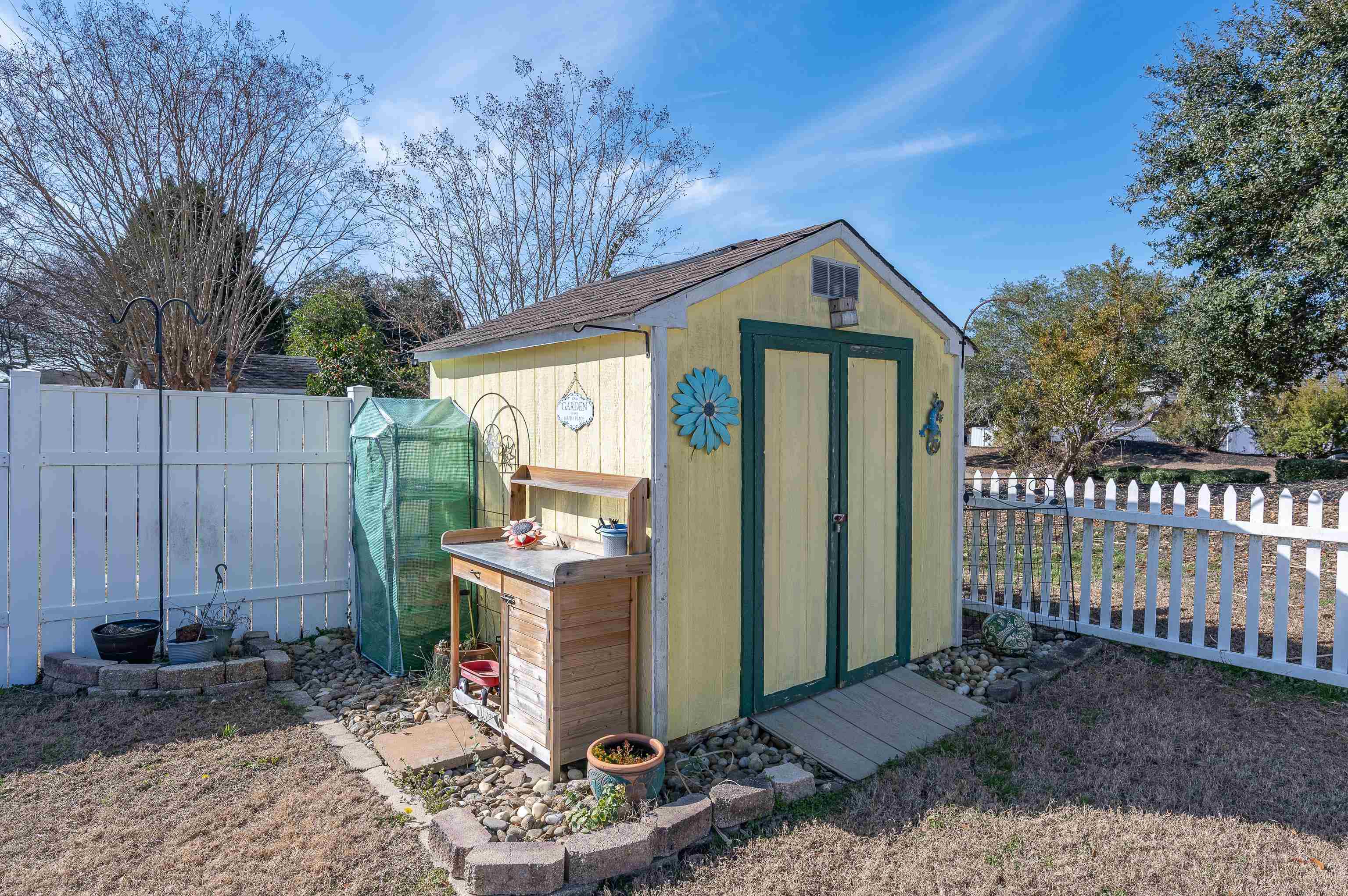 465 Dandelion Ln. Property Photo 31
