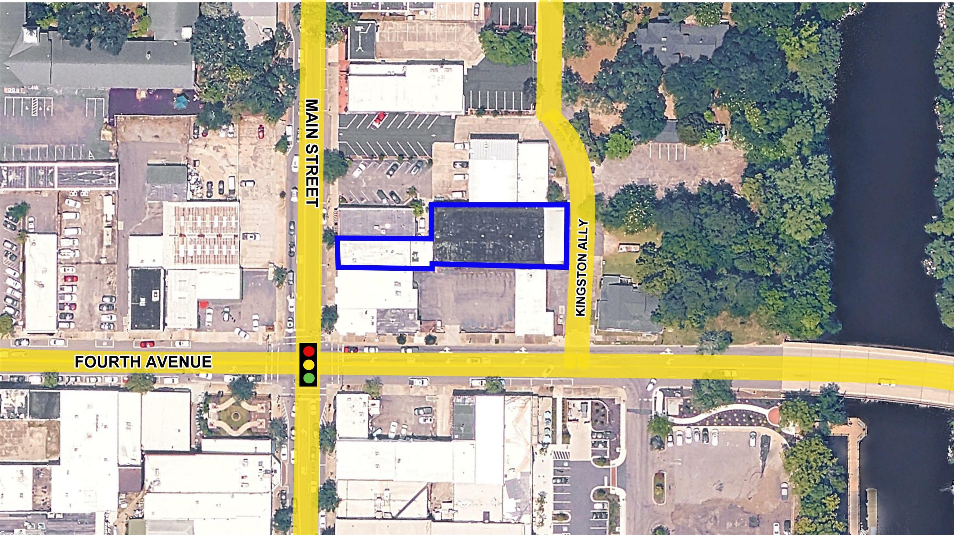 408 Main St. Property Photo 4