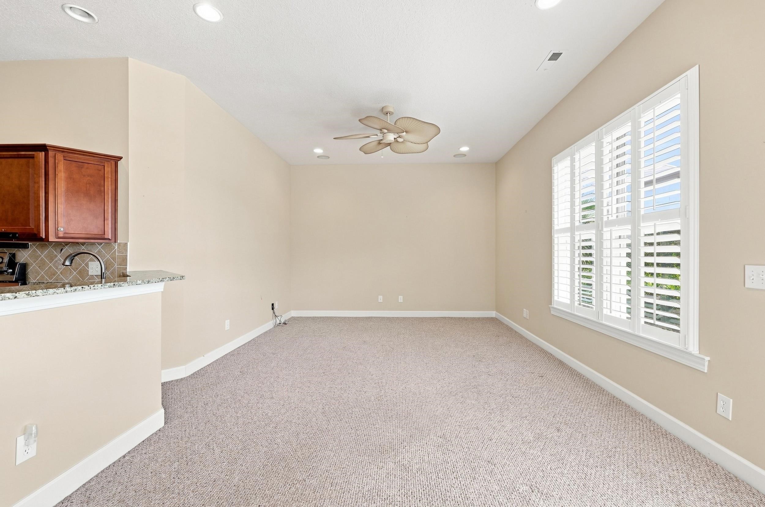 209 Northside Dr. Property Photo 23
