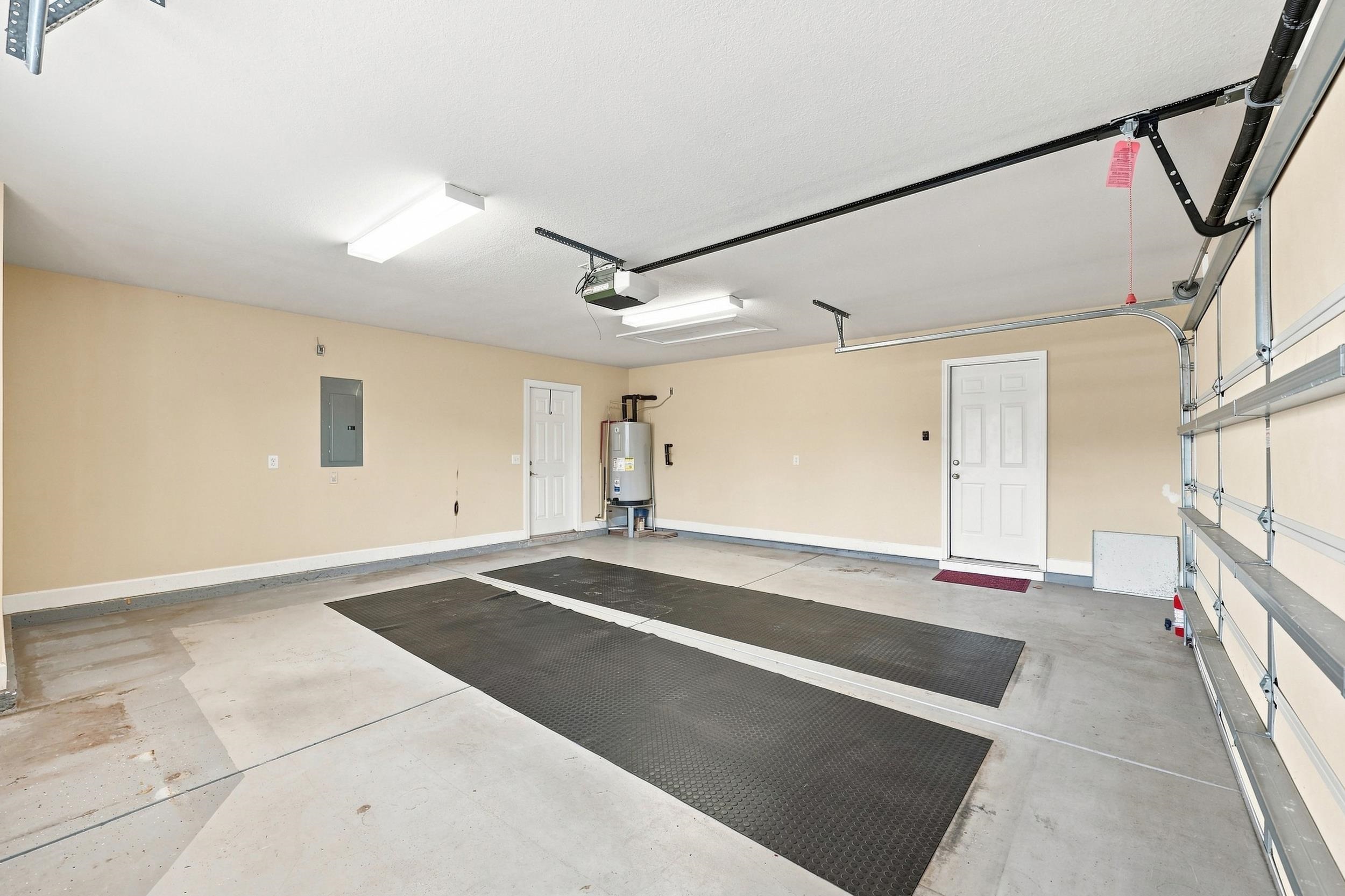 209 Northside Dr. Property Photo 48