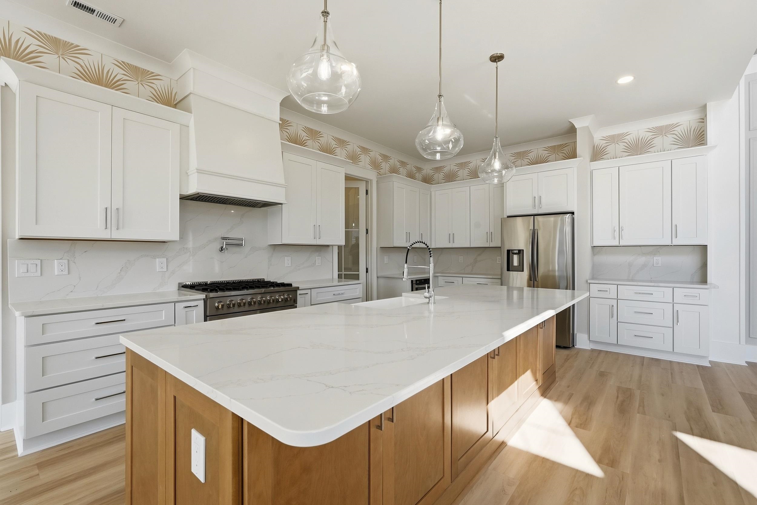 1176 East Isle Of Palms Ave. Property Photo 6