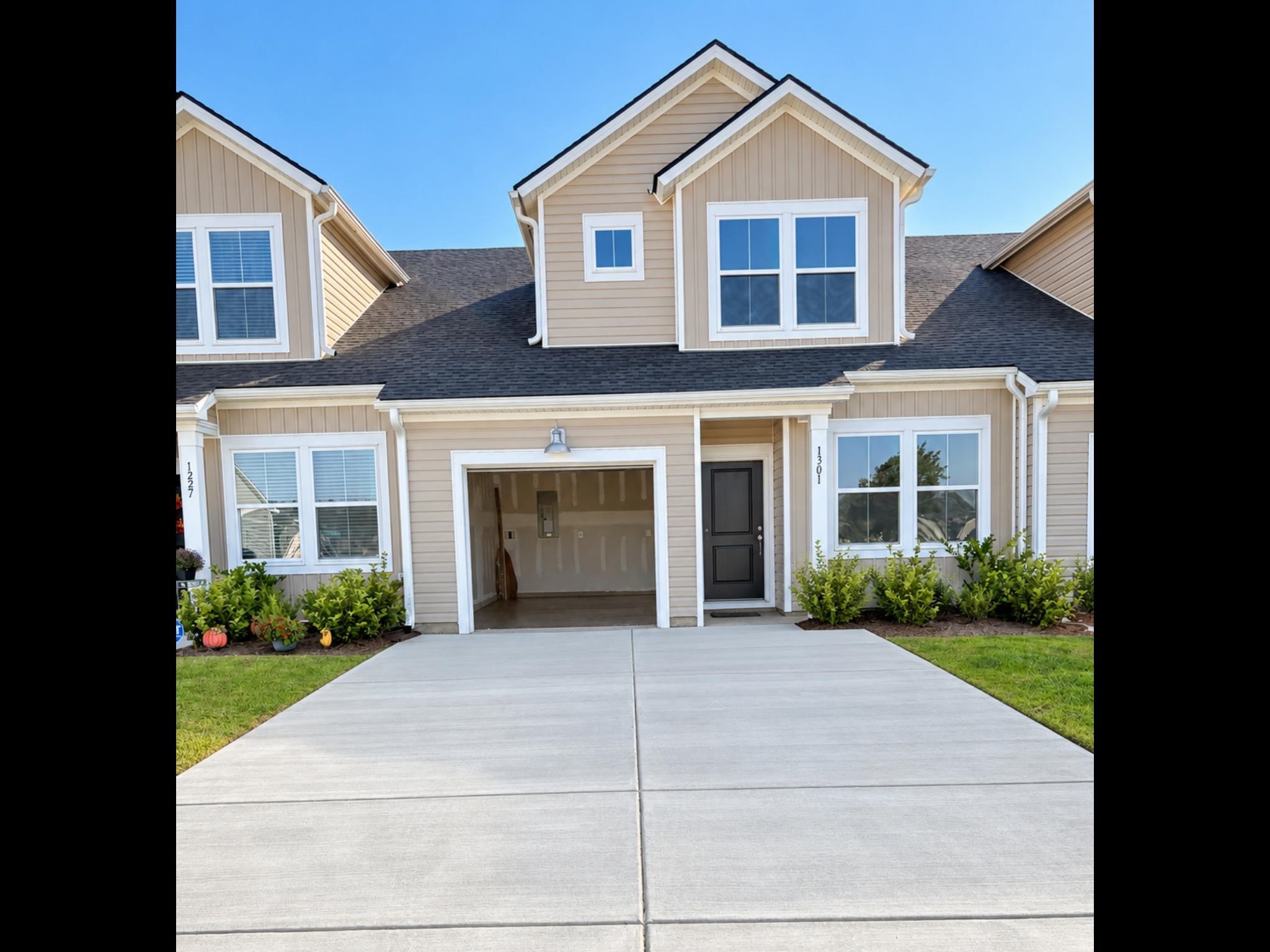 1301 American Shad Dr. Property Photo 1