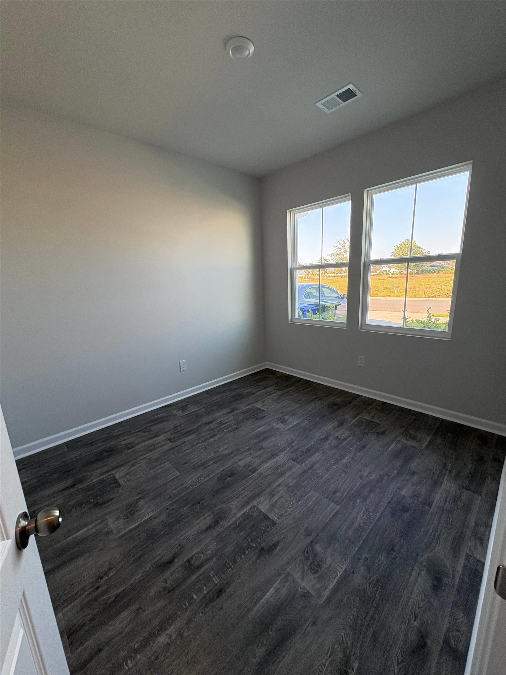 1301 American Shad Dr. Property Photo 5
