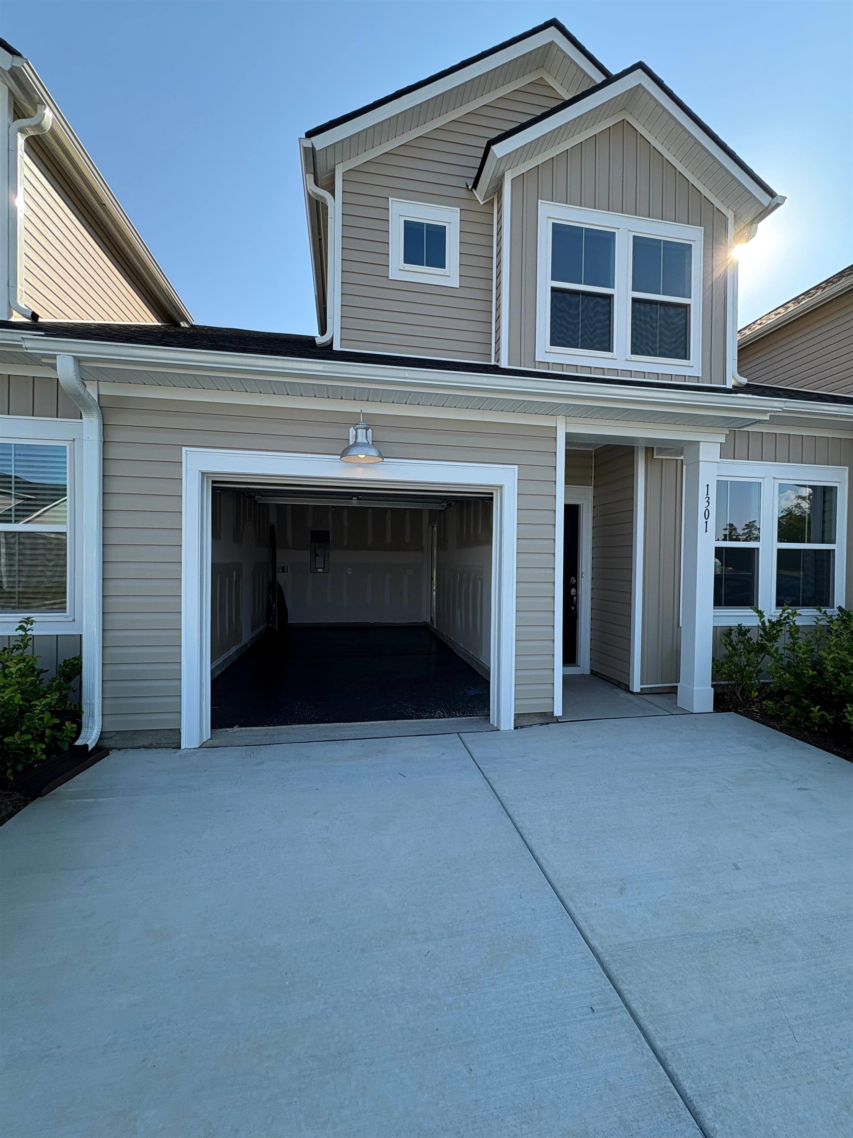 1301 American Shad Dr. Property Photo 33