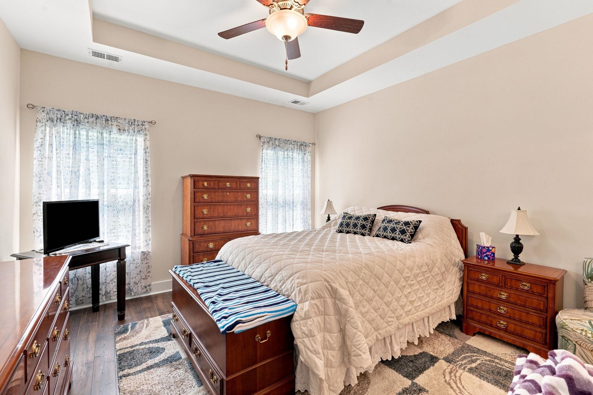 325 Brighton Pl. Property Photo 20