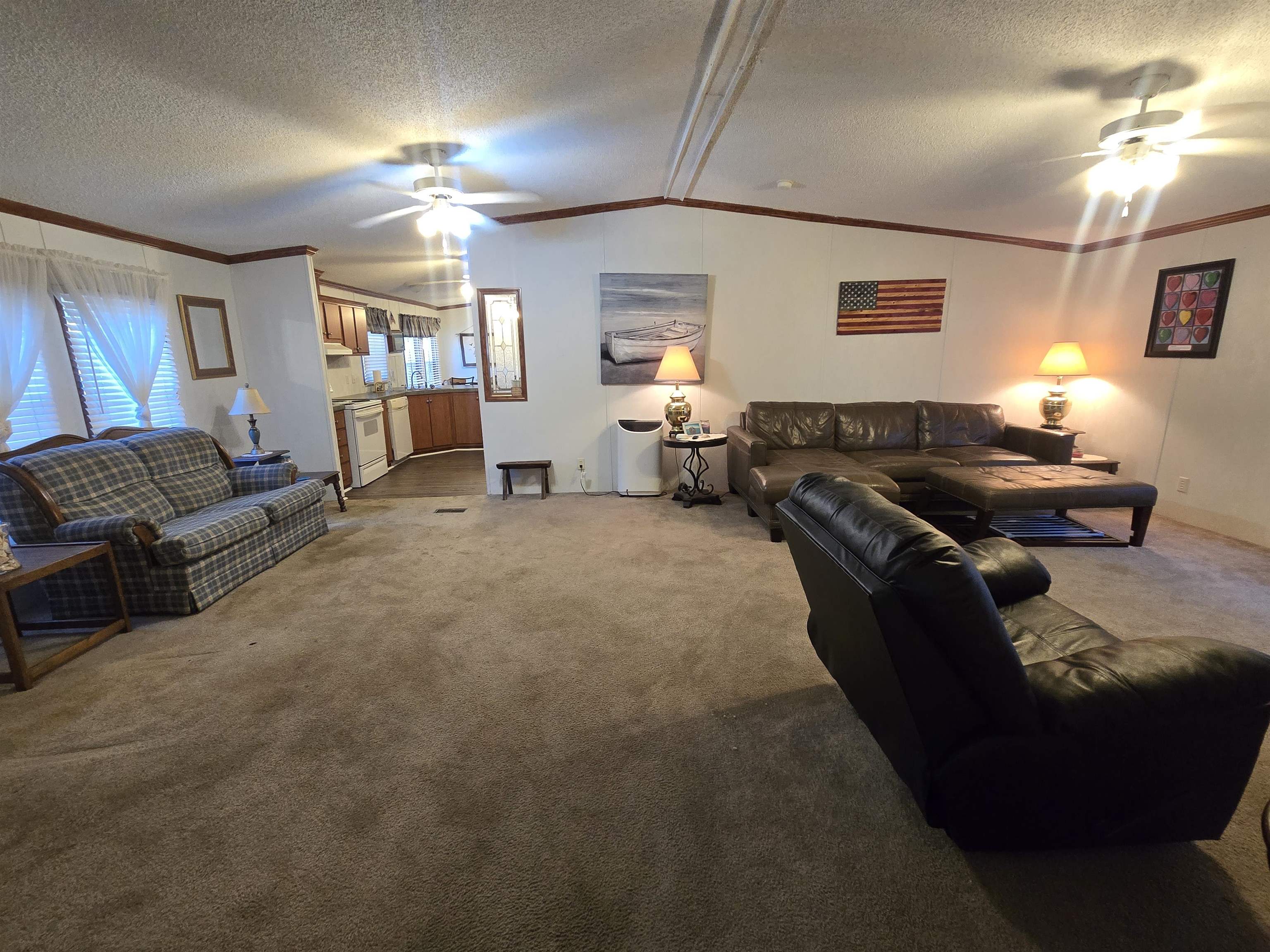 609 Live Oak Dr. Property Photo 7