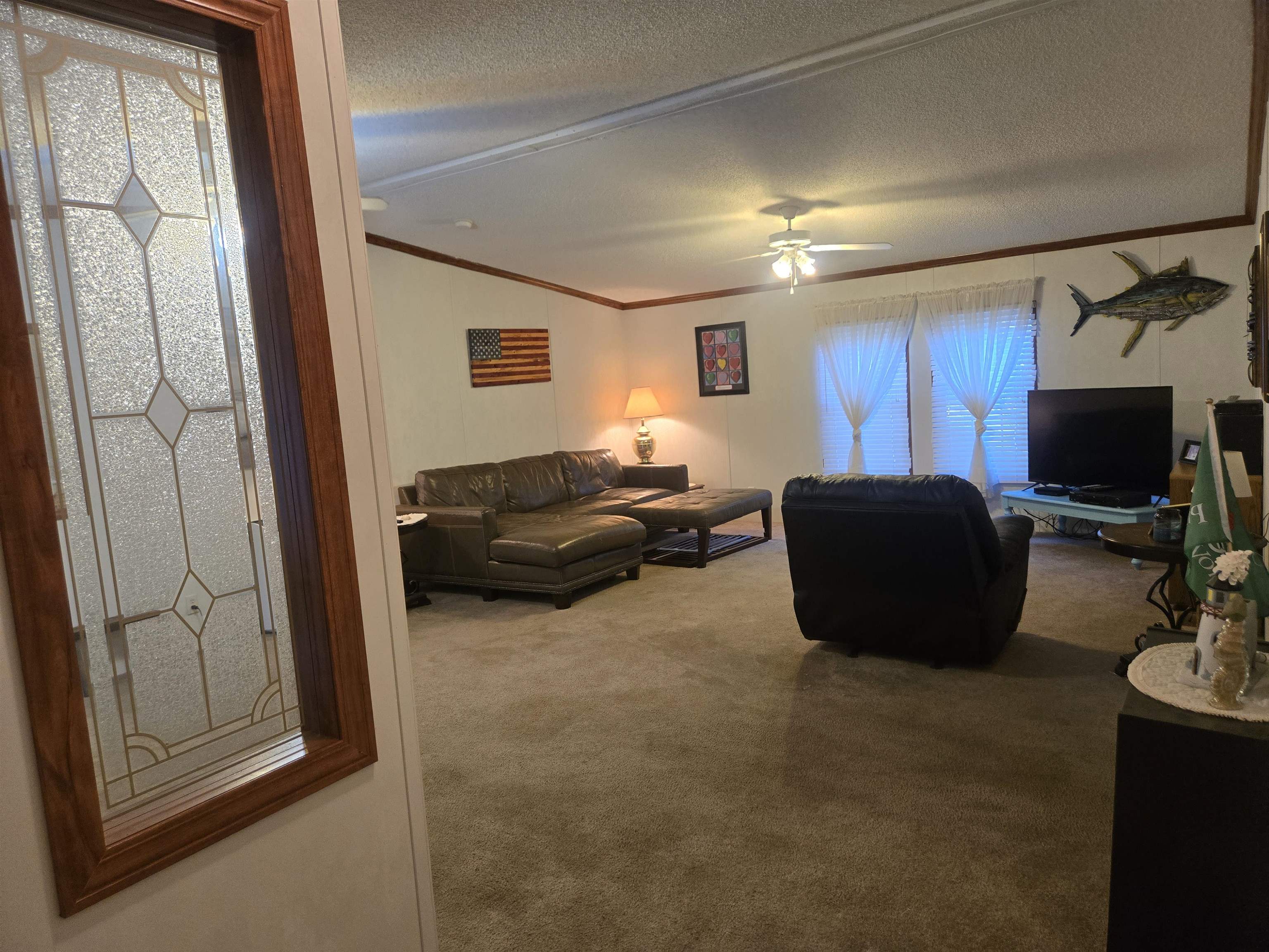 609 Live Oak Dr. Property Photo 9
