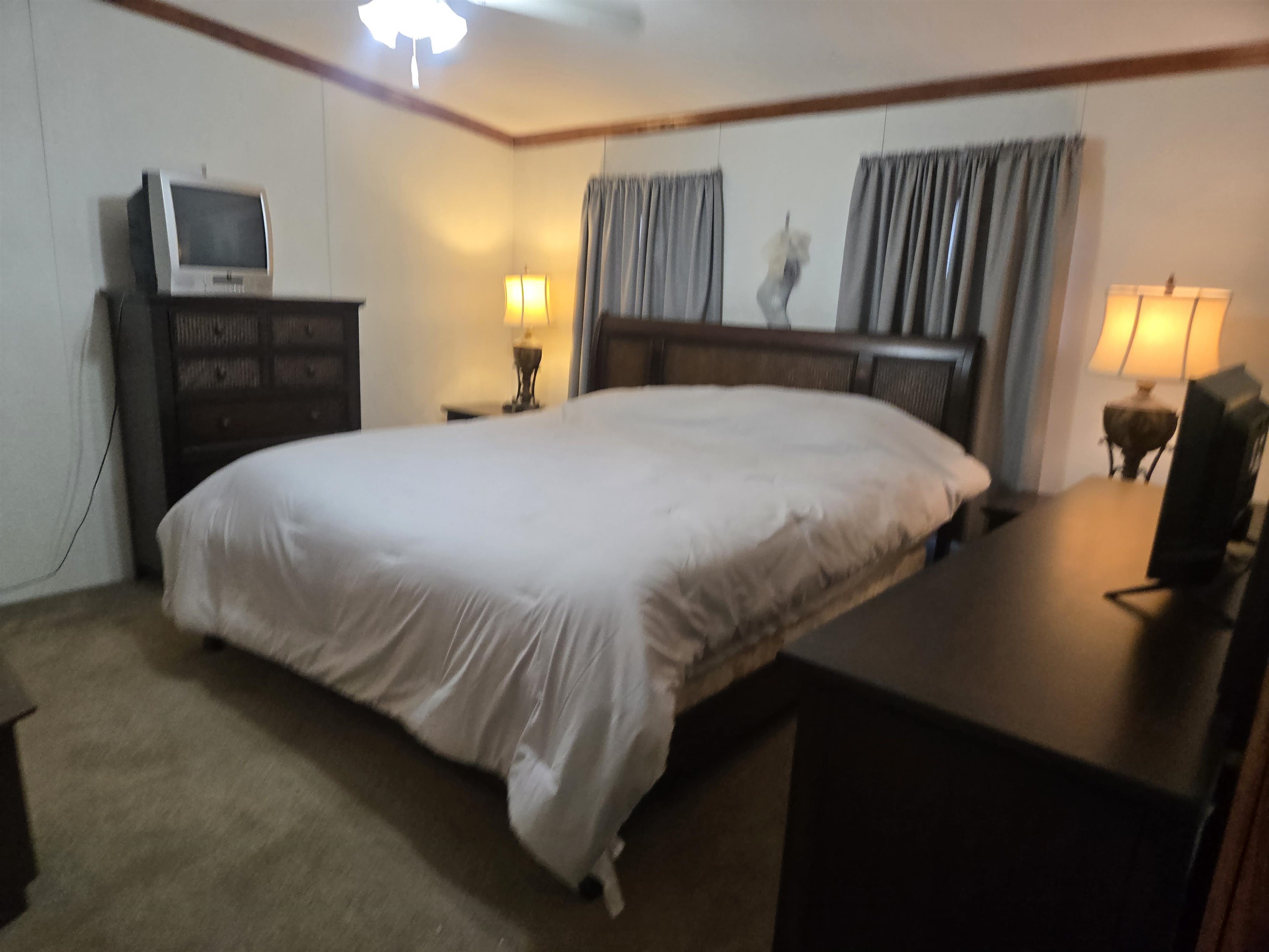 609 Live Oak Dr. Property Photo 14