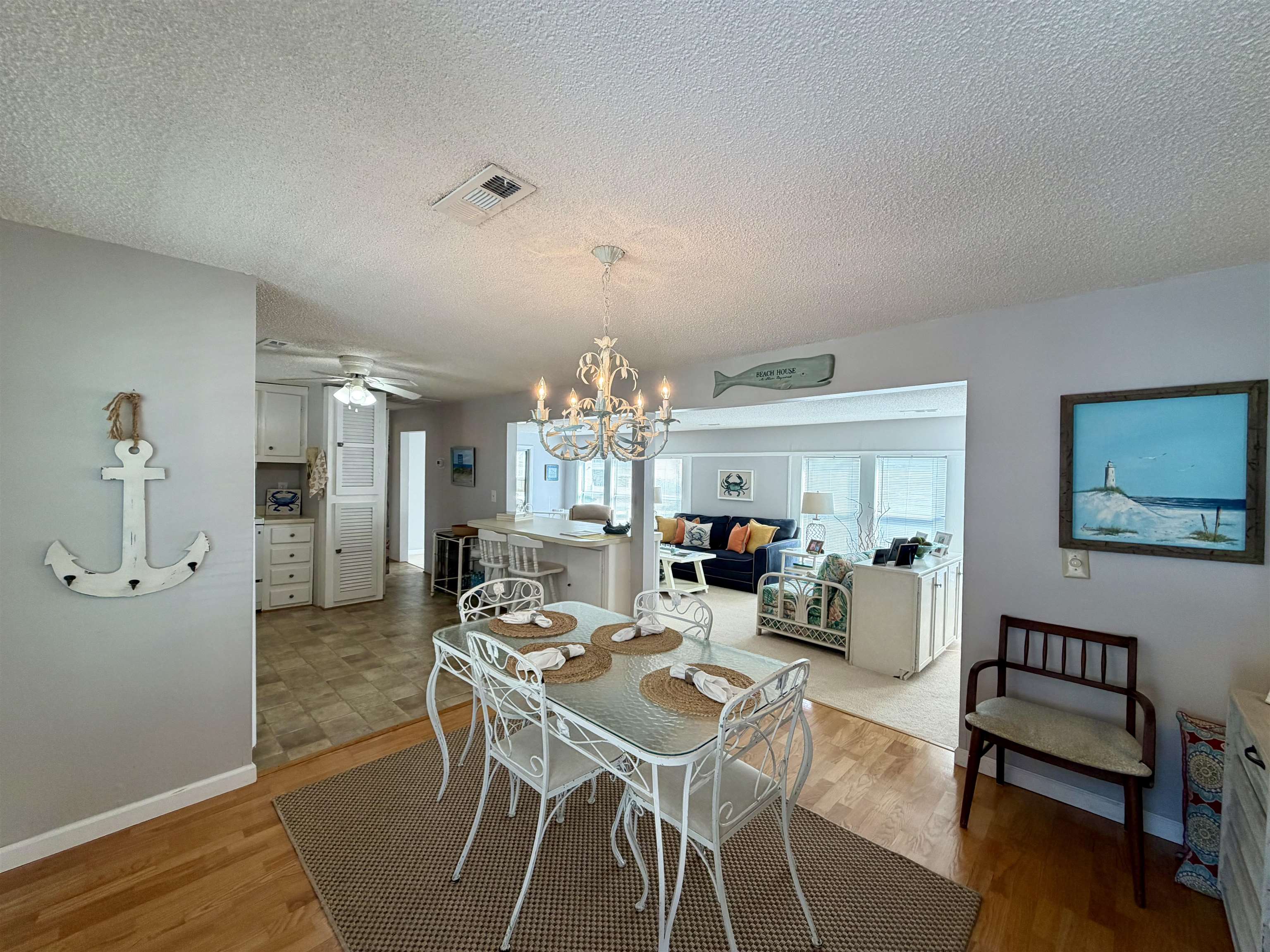 2014 Lark Dr. Property Photo 3