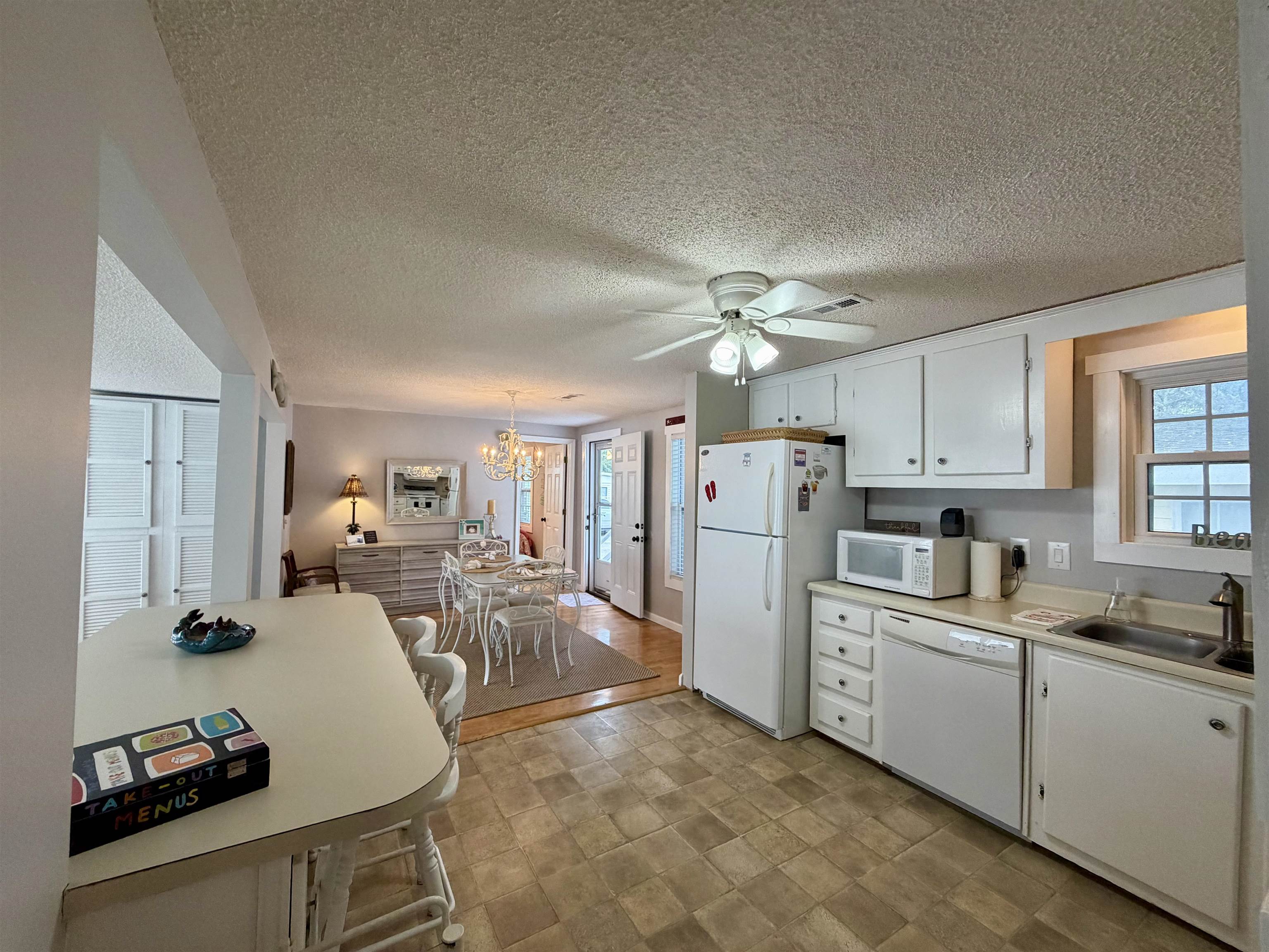 2014 Lark Dr. Property Photo 8
