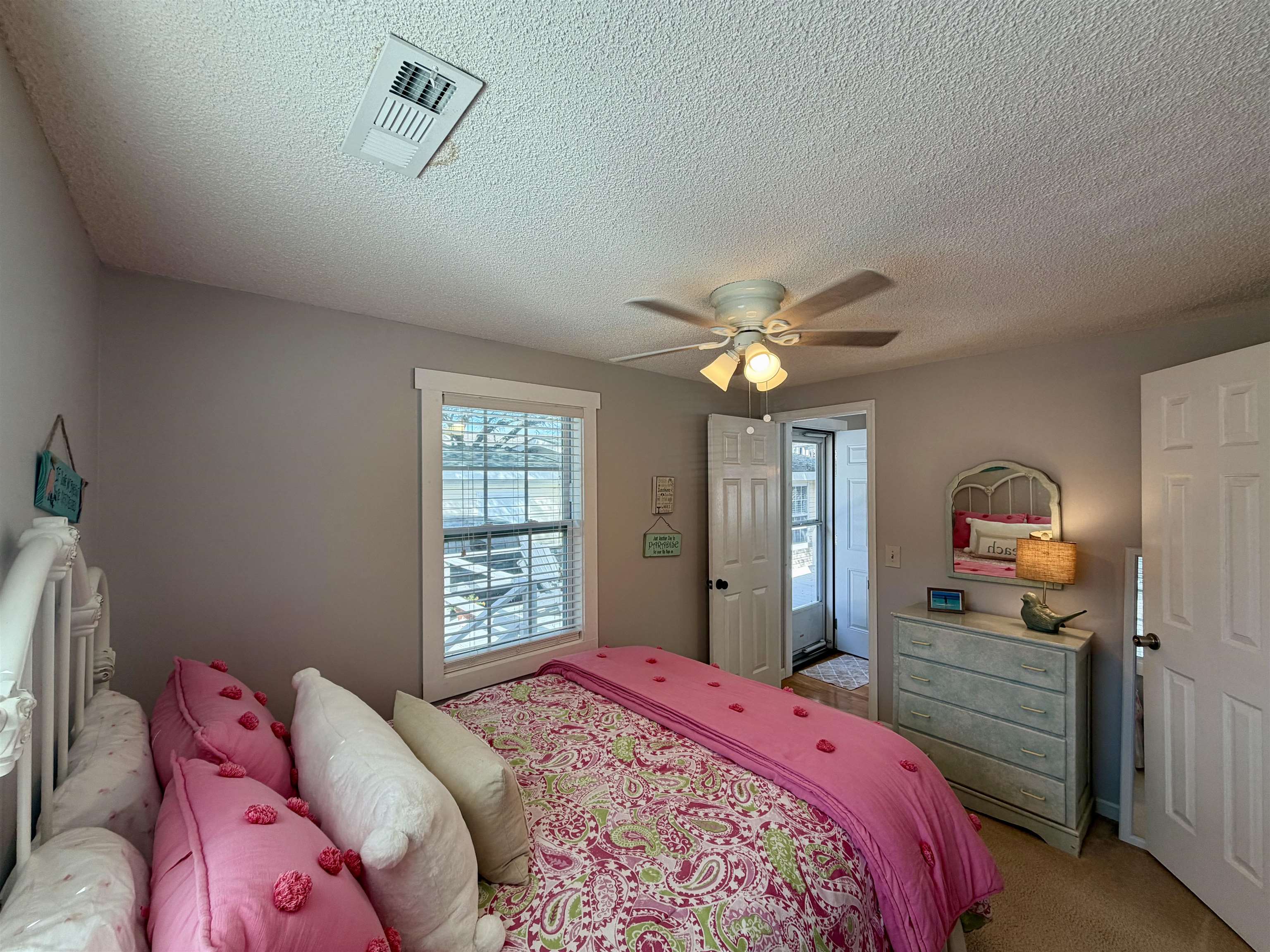 2014 Lark Dr. Property Photo 12