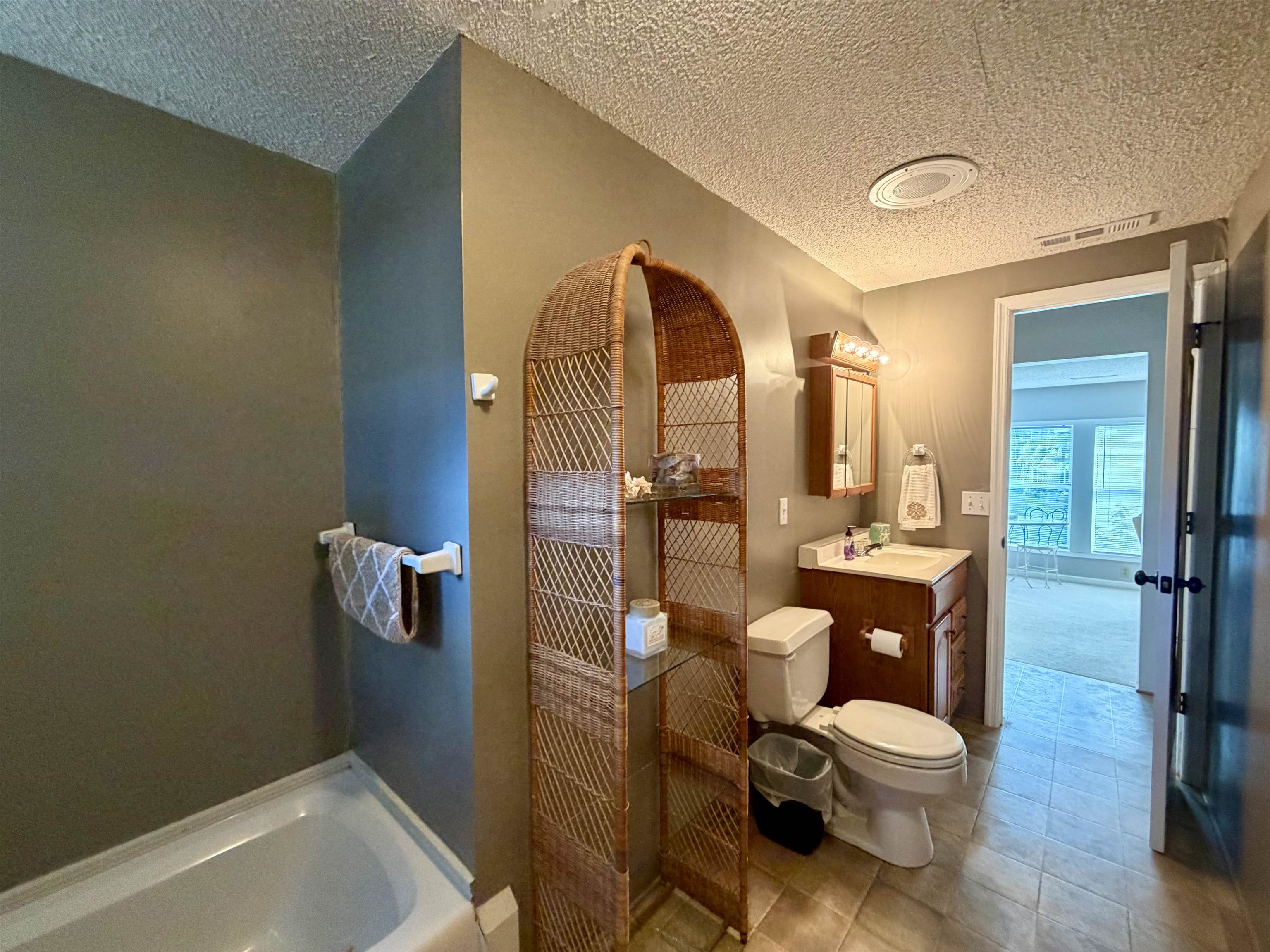 2014 Lark Dr. Property Photo 25