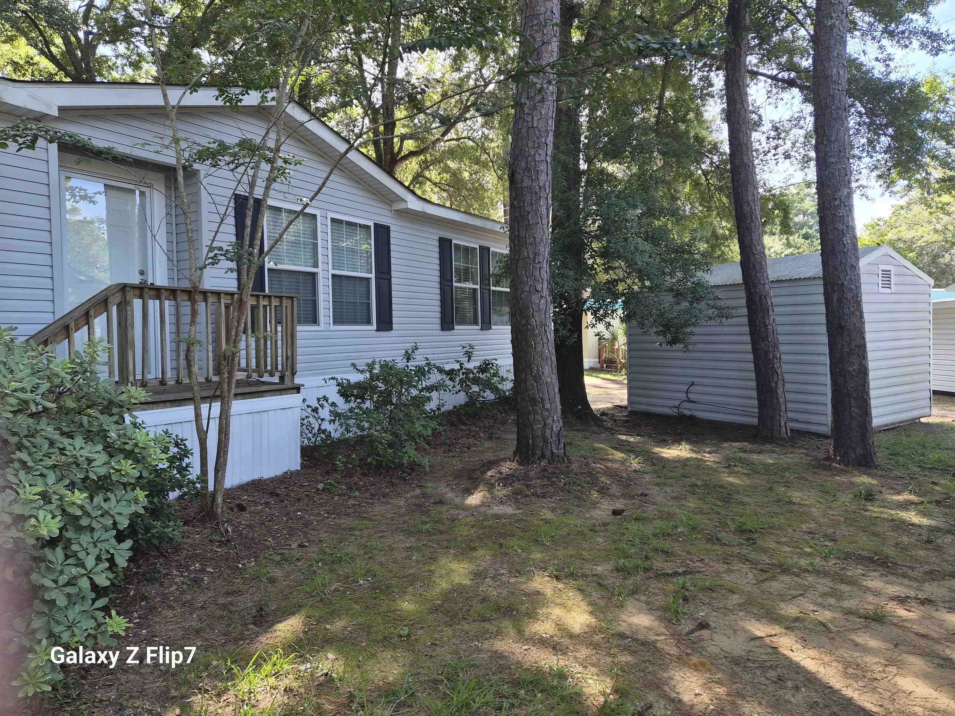 404 Delton Dr. Property Photo 2