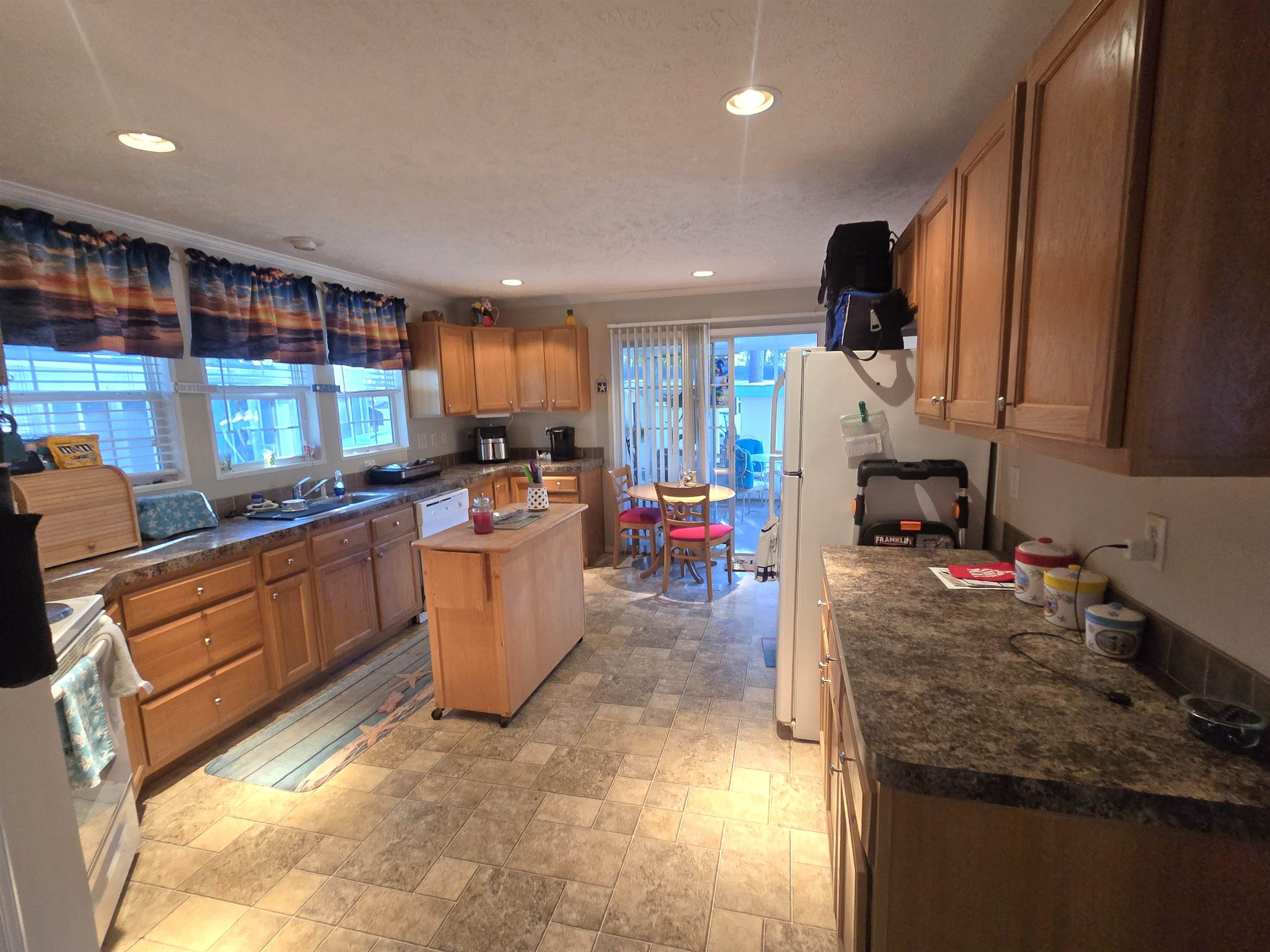 404 Delton Dr. Property Photo 19