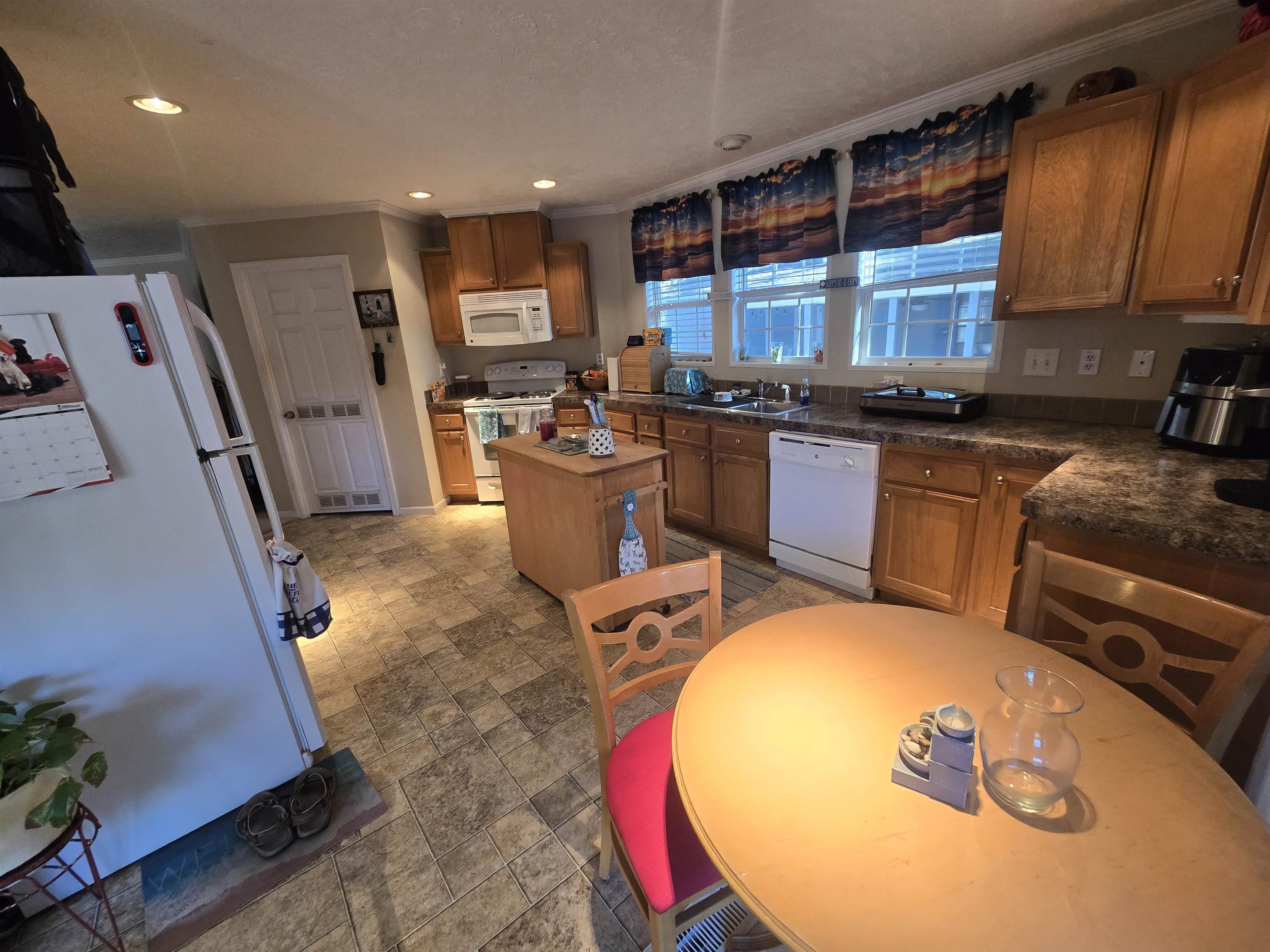 404 Delton Dr. Property Photo 21