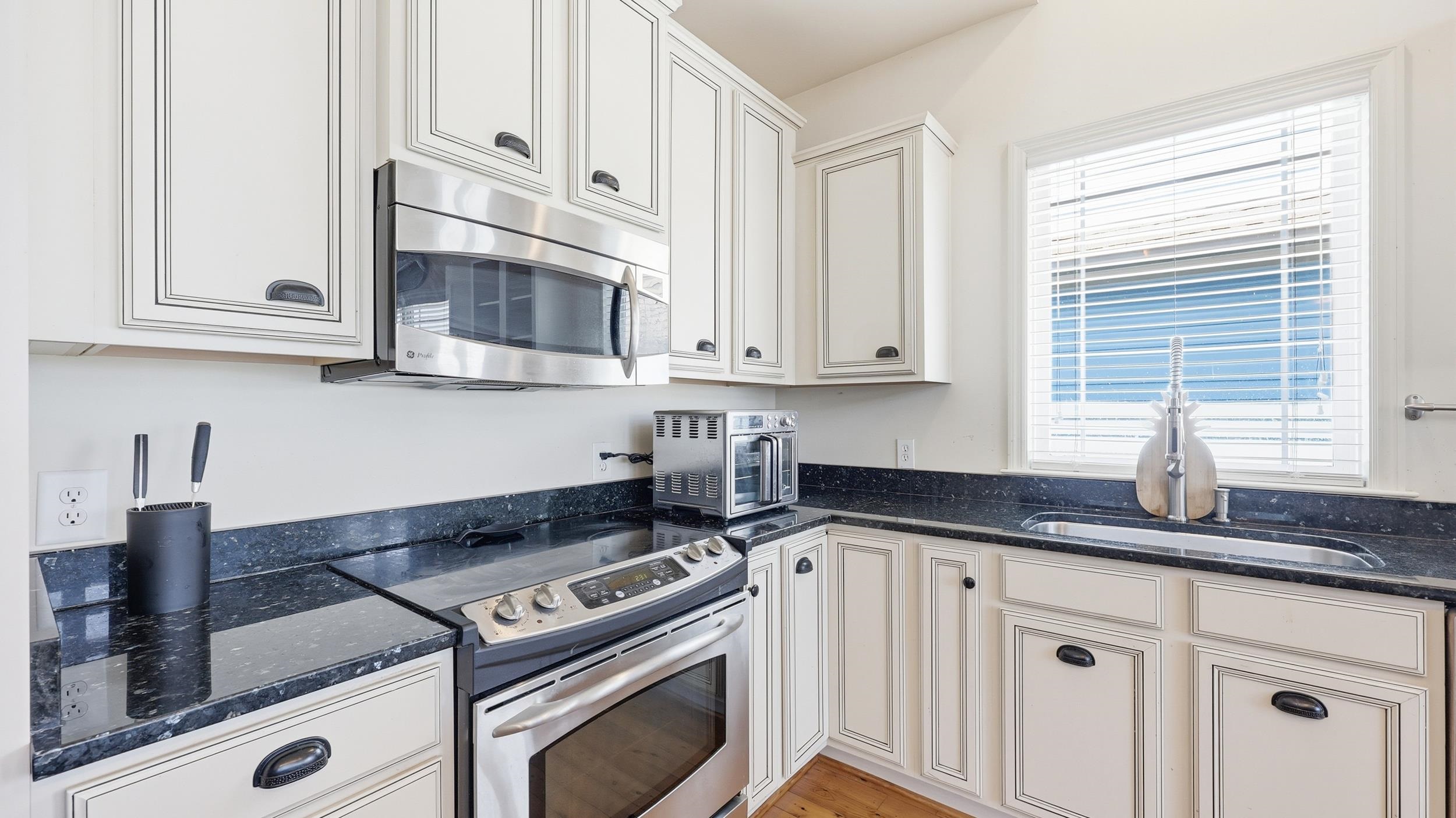 915 Ocean Pines Ct. Property Photo 14