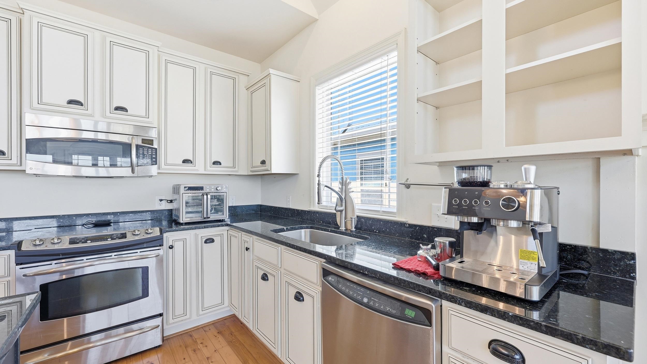 915 Ocean Pines Ct. Property Photo 15