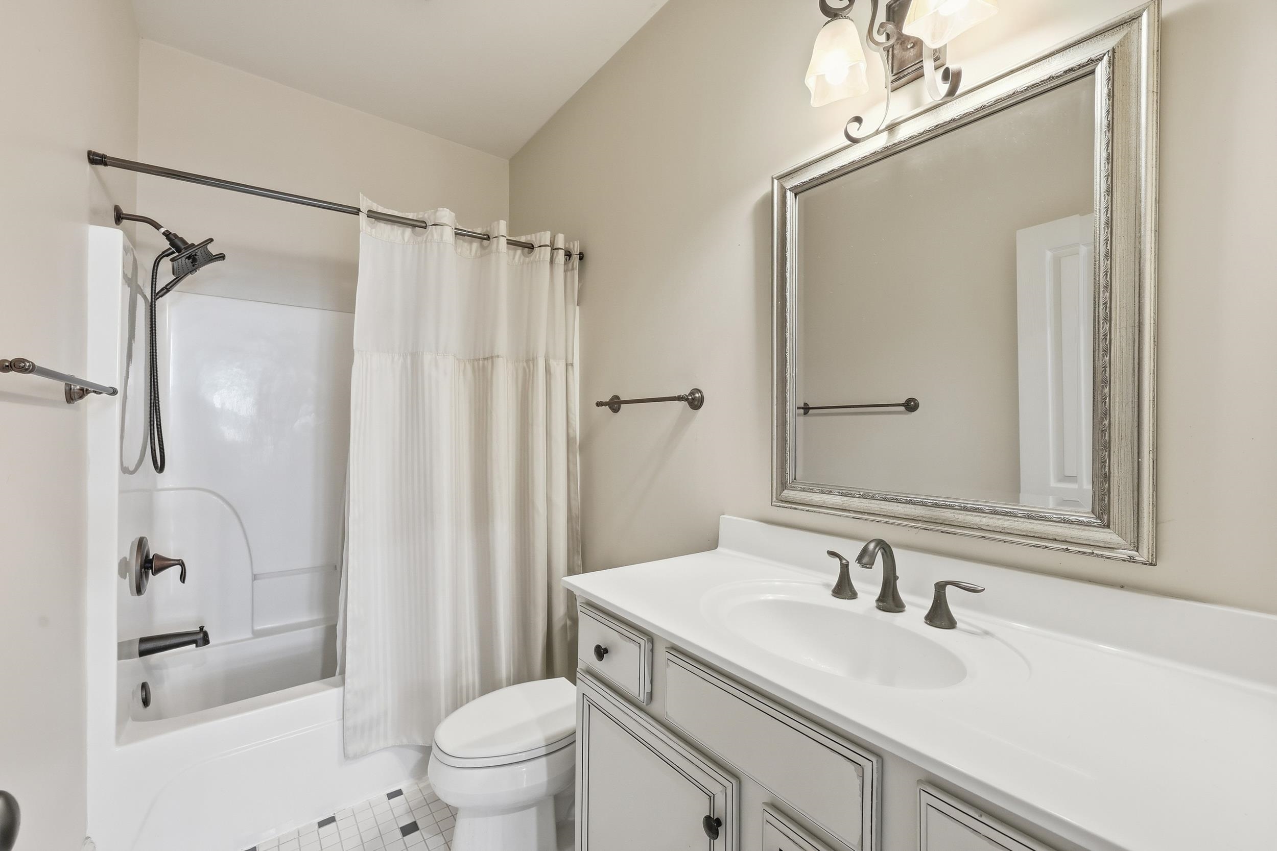 915 Ocean Pines Ct. Property Photo 27