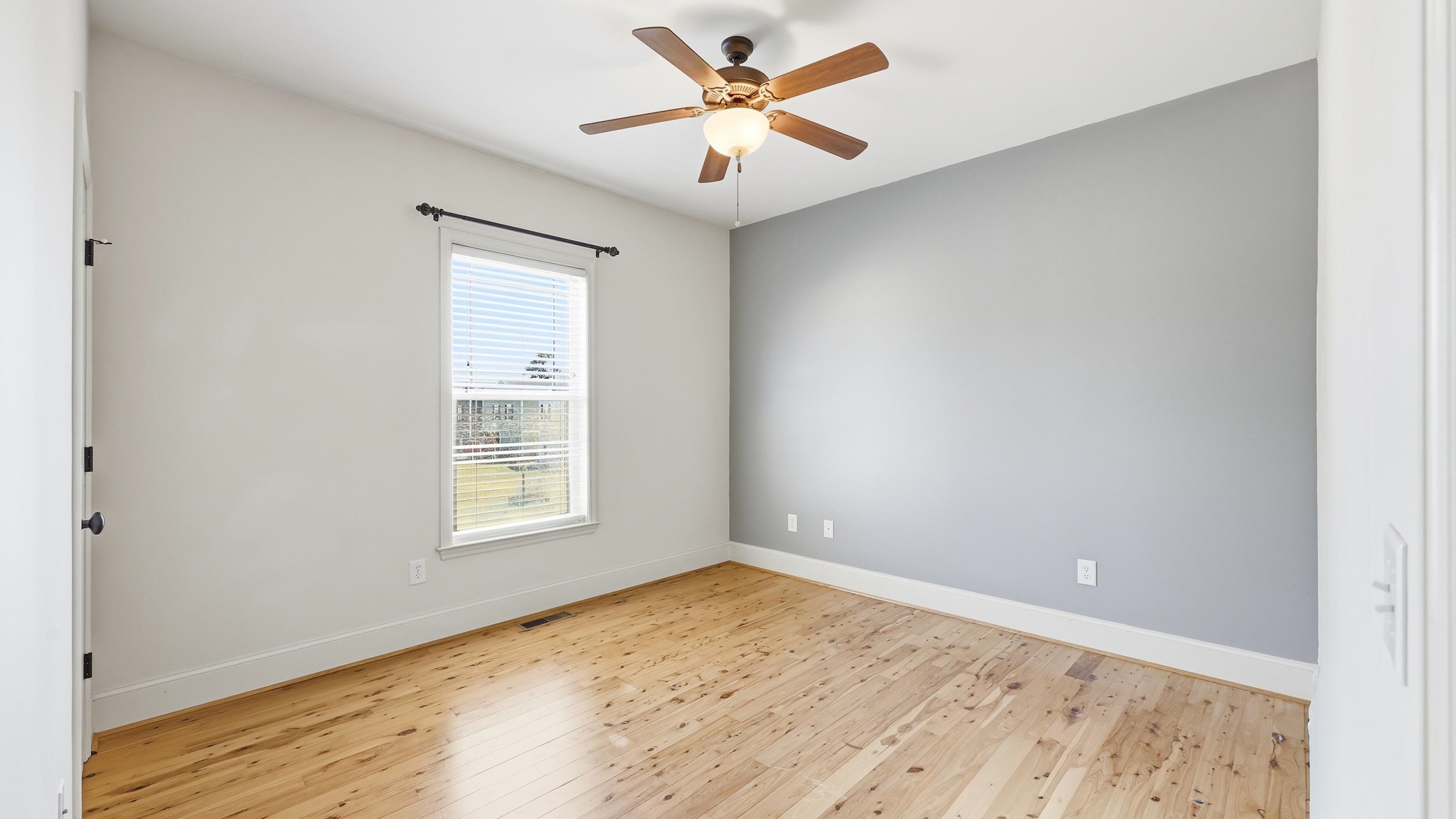 915 Ocean Pines Ct. Property Photo 29