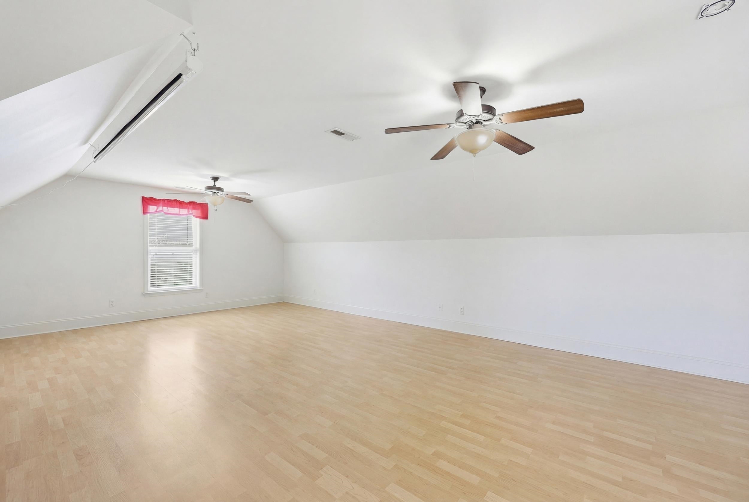 915 Ocean Pines Ct. Property Photo 33