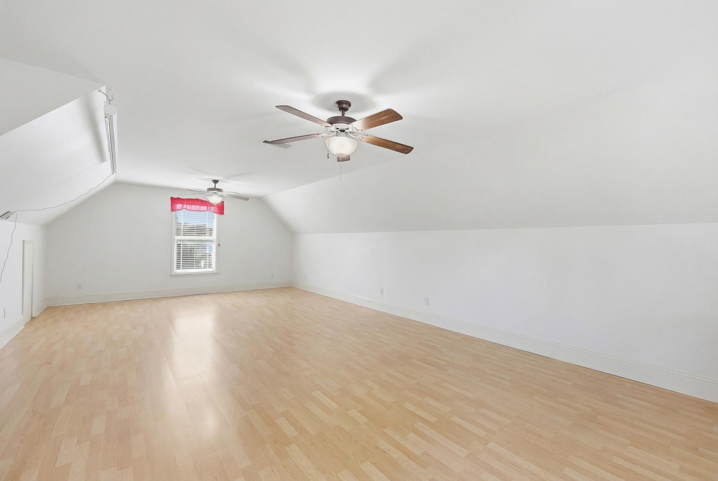 915 Ocean Pines Ct. Property Photo 34