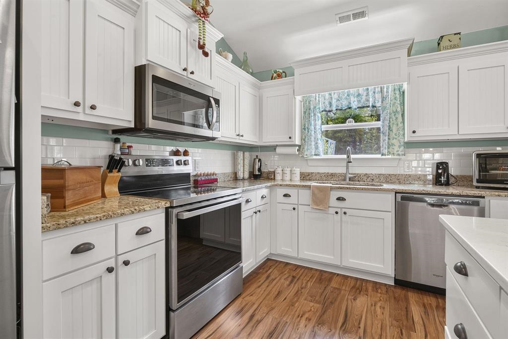 148 Penn Circle Property Photo 4