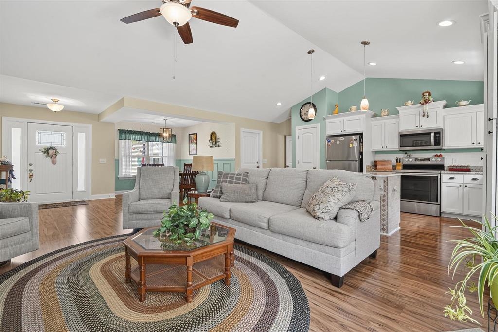 148 Penn Circle Property Photo 12