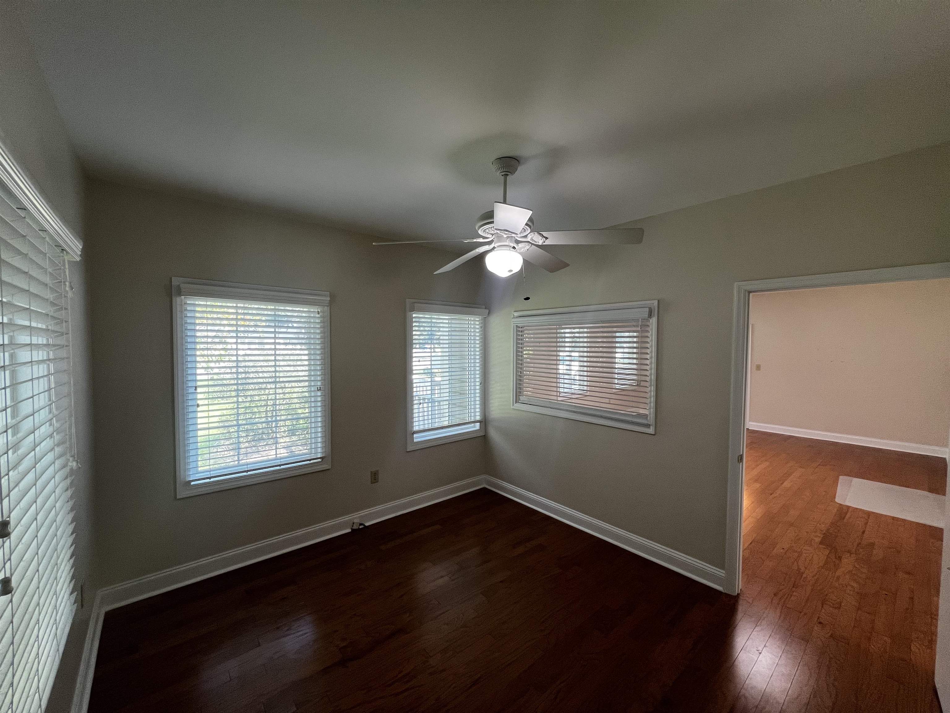 2591-b N Fraser St. Property Photo 14