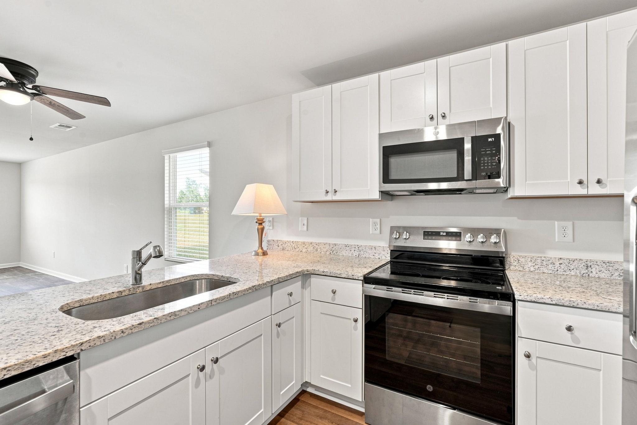 171 Warner Crossing Way Property Photo 5