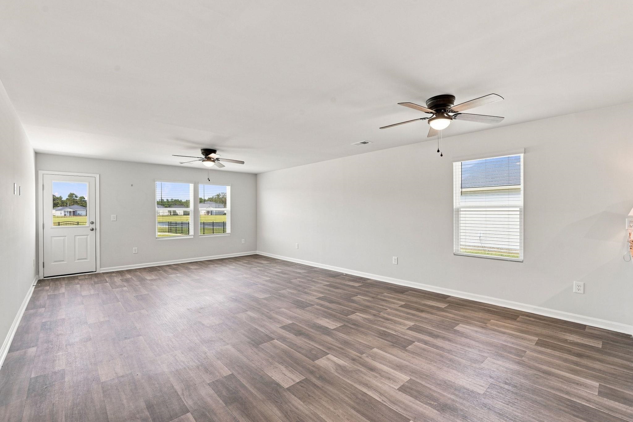 171 Warner Crossing Way Property Photo 8