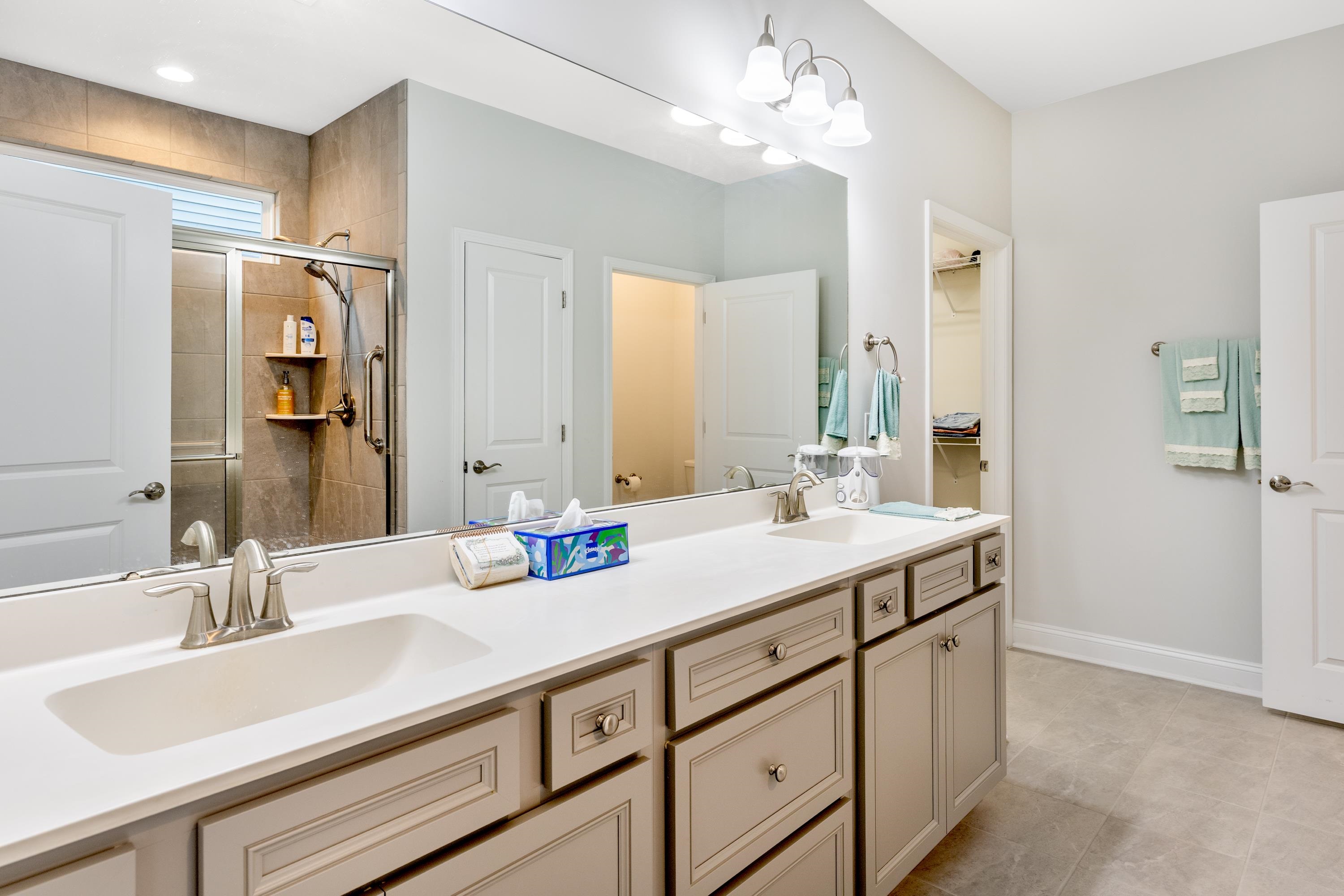 4567 Weekly Dr Property Photo 14
