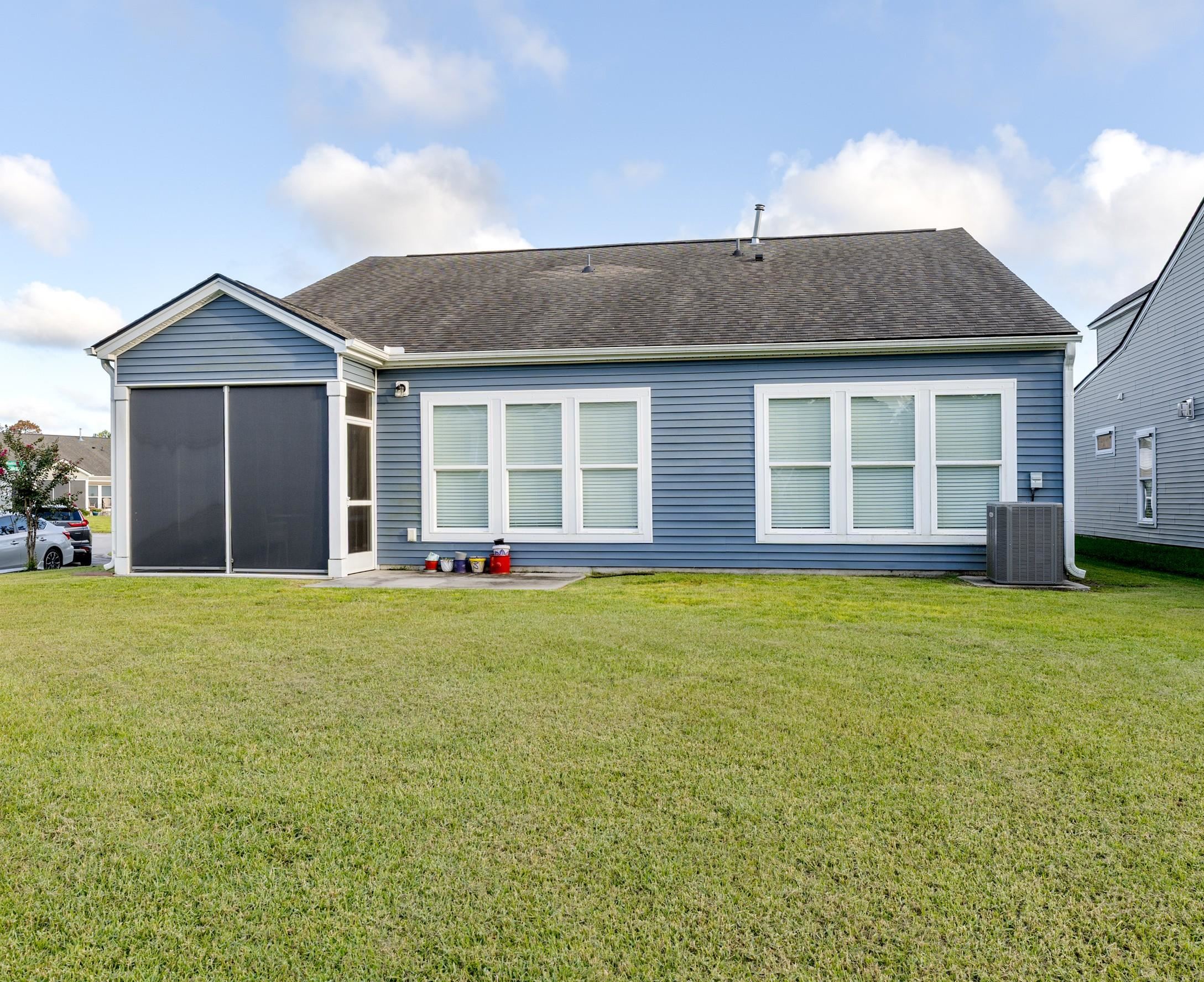 4567 Weekly Dr Property Photo 26