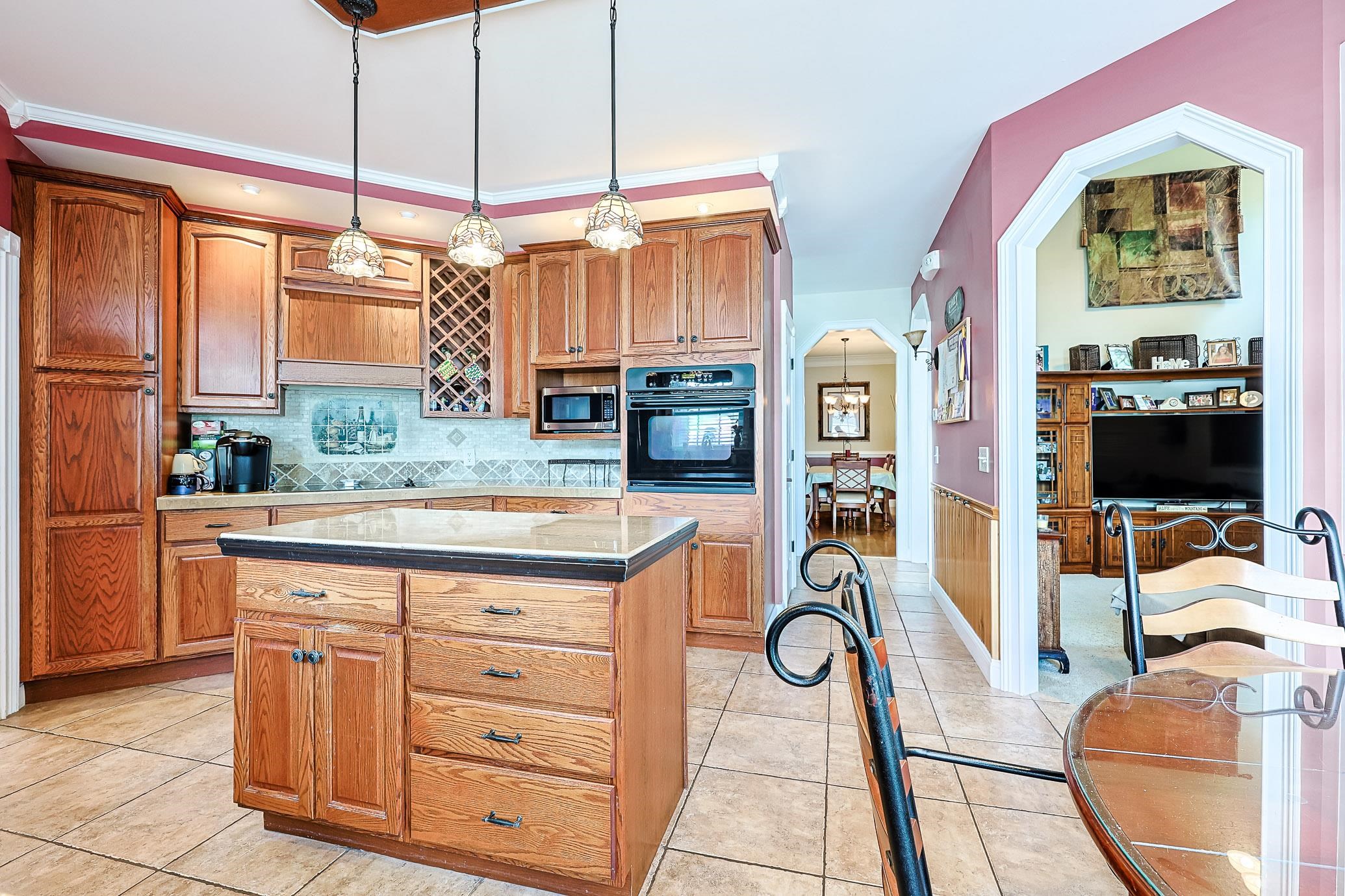 9734 Anchor Dr. Property Photo 5