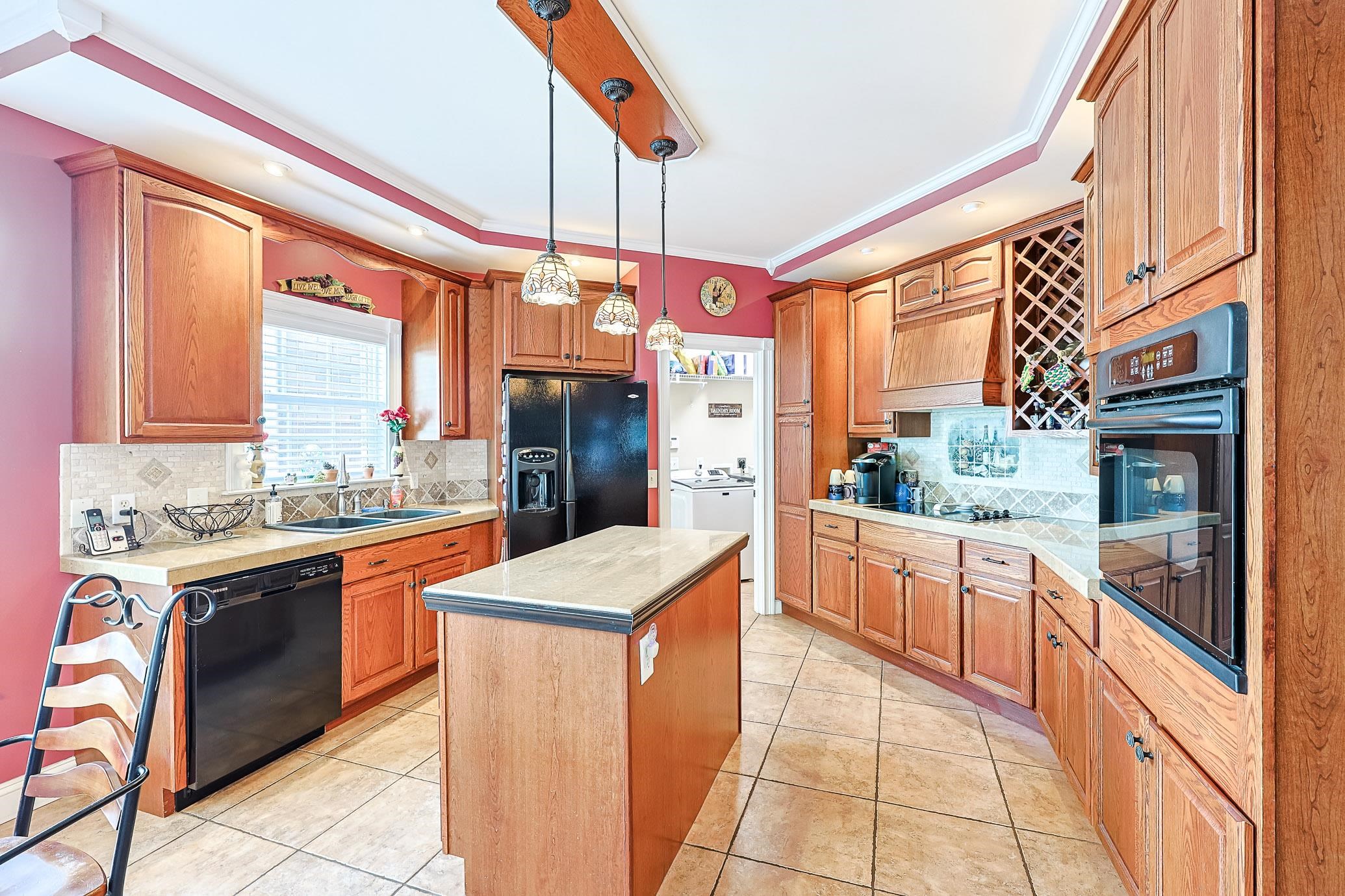 9734 Anchor Dr. Property Photo 12