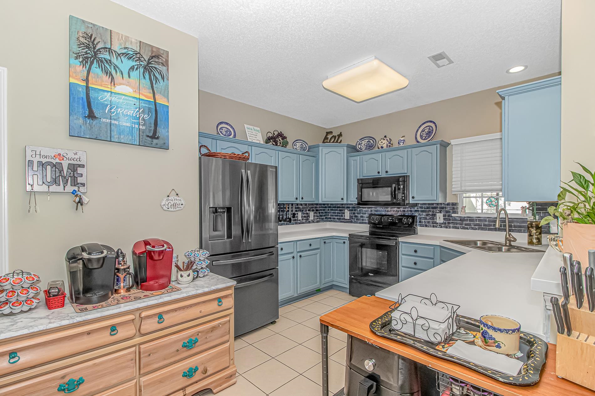 3651 Springdale Dr. Property Photo 6