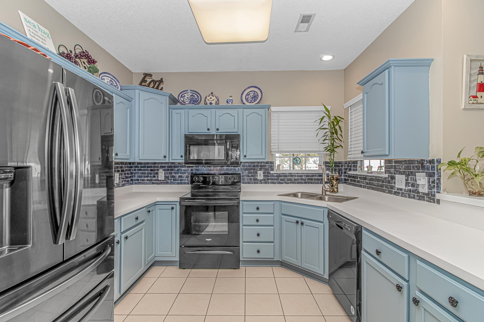 3651 Springdale Dr. Property Photo 9