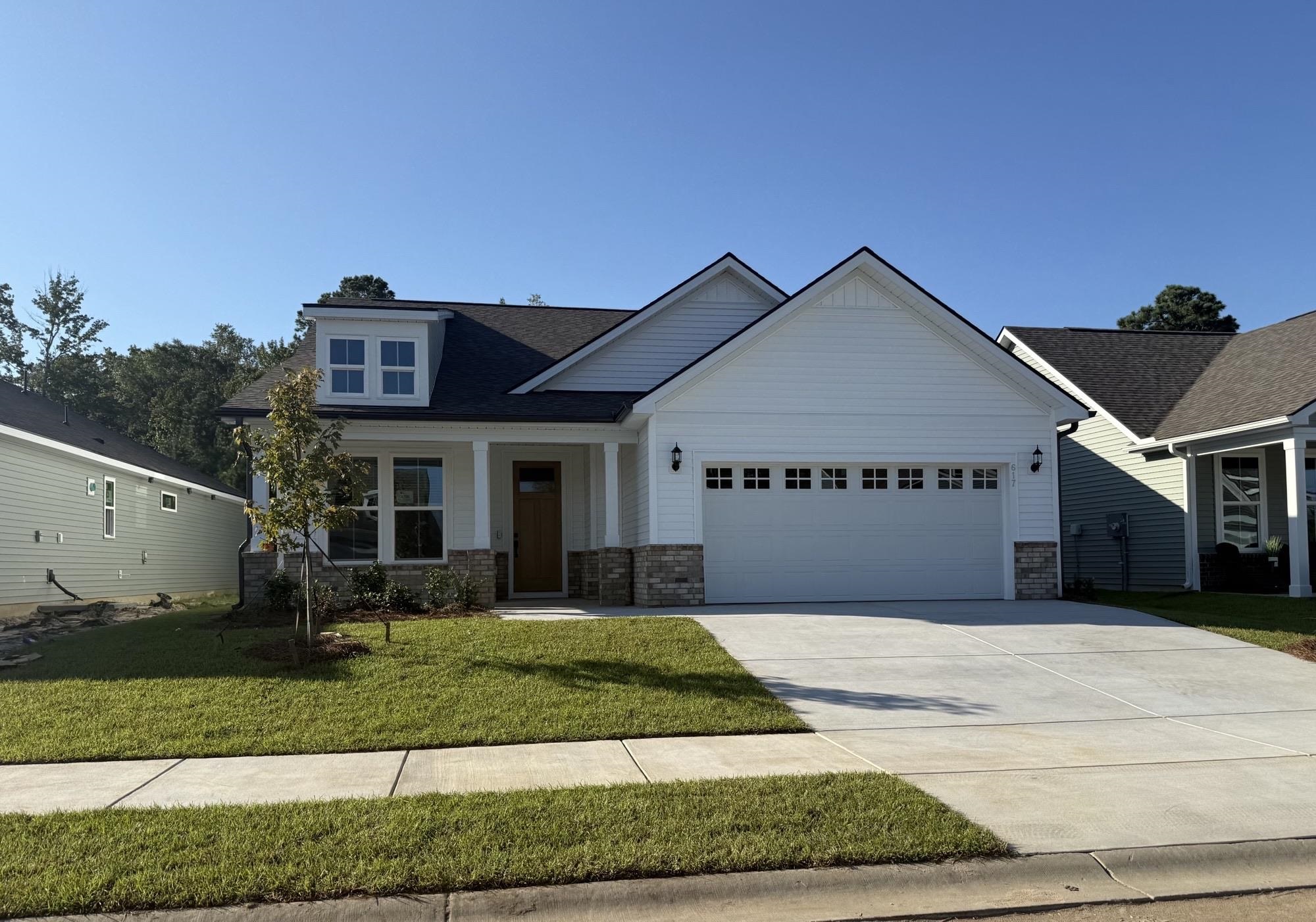 617 Palm Bay Dr. Property Photo 1