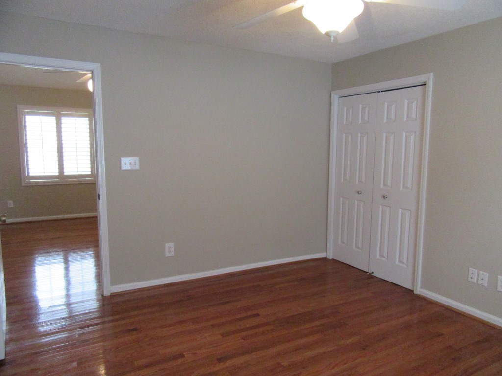 937 Tiffany Ln. Property Photo 15