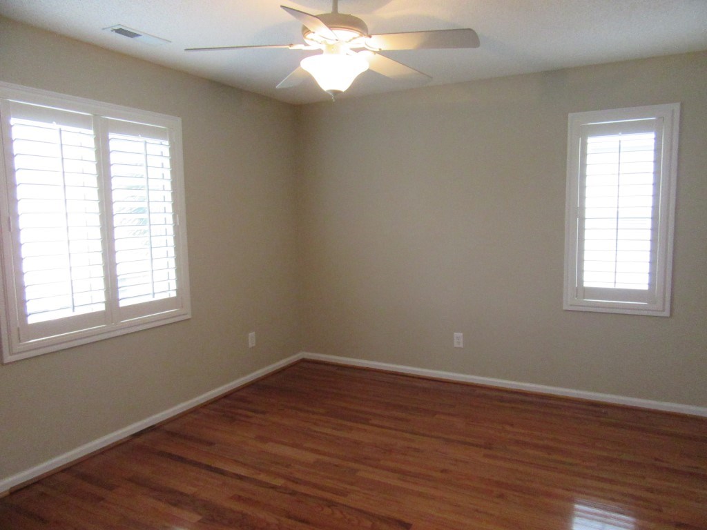 937 Tiffany Ln. Property Photo 18