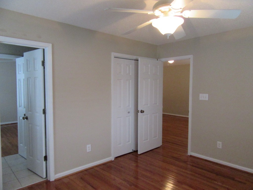 937 Tiffany Ln. Property Photo 20