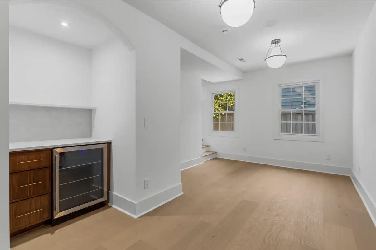 5703 Pickens Ave. Property Photo 14